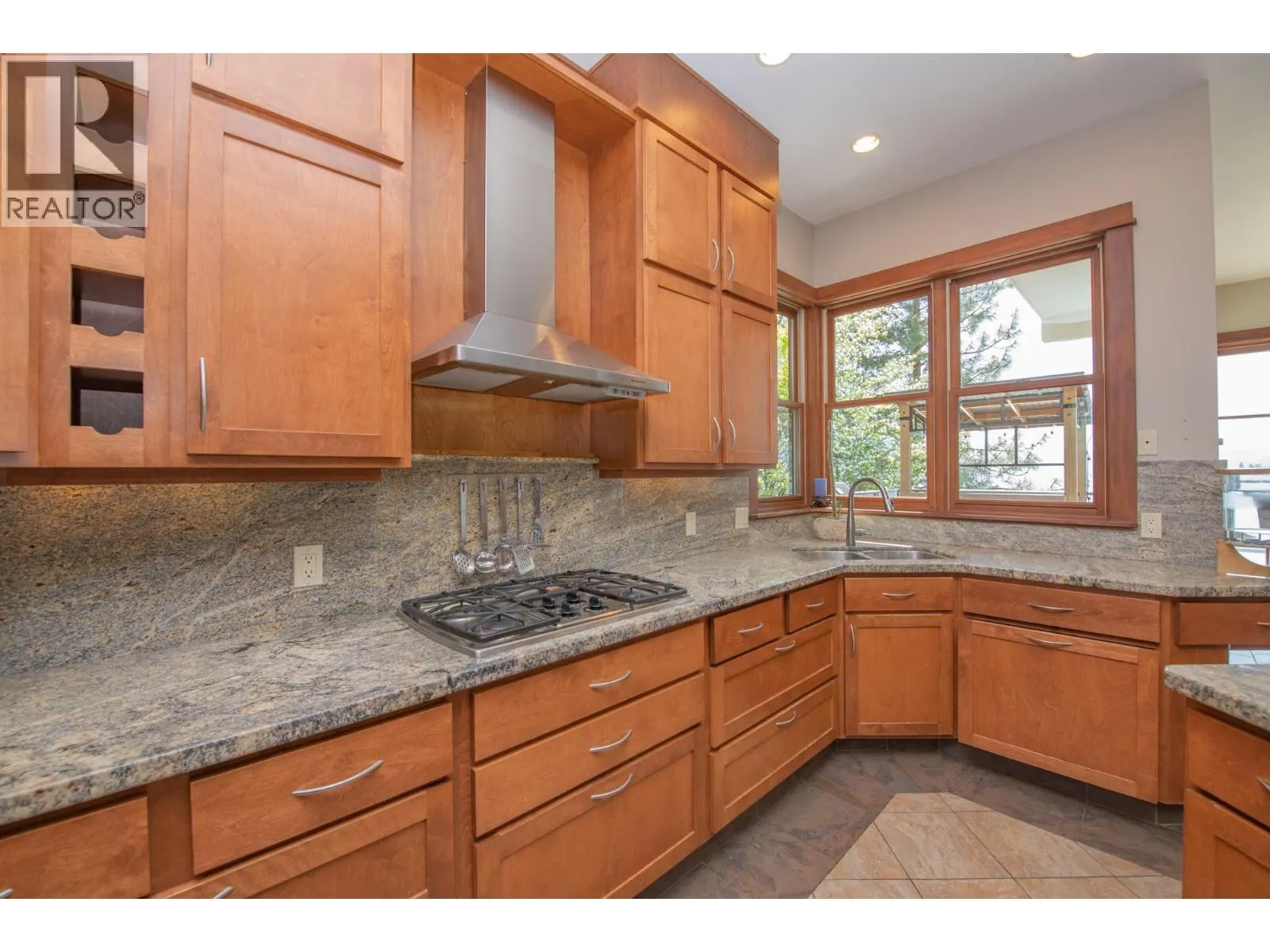100 Kestrel Place Unit# 12