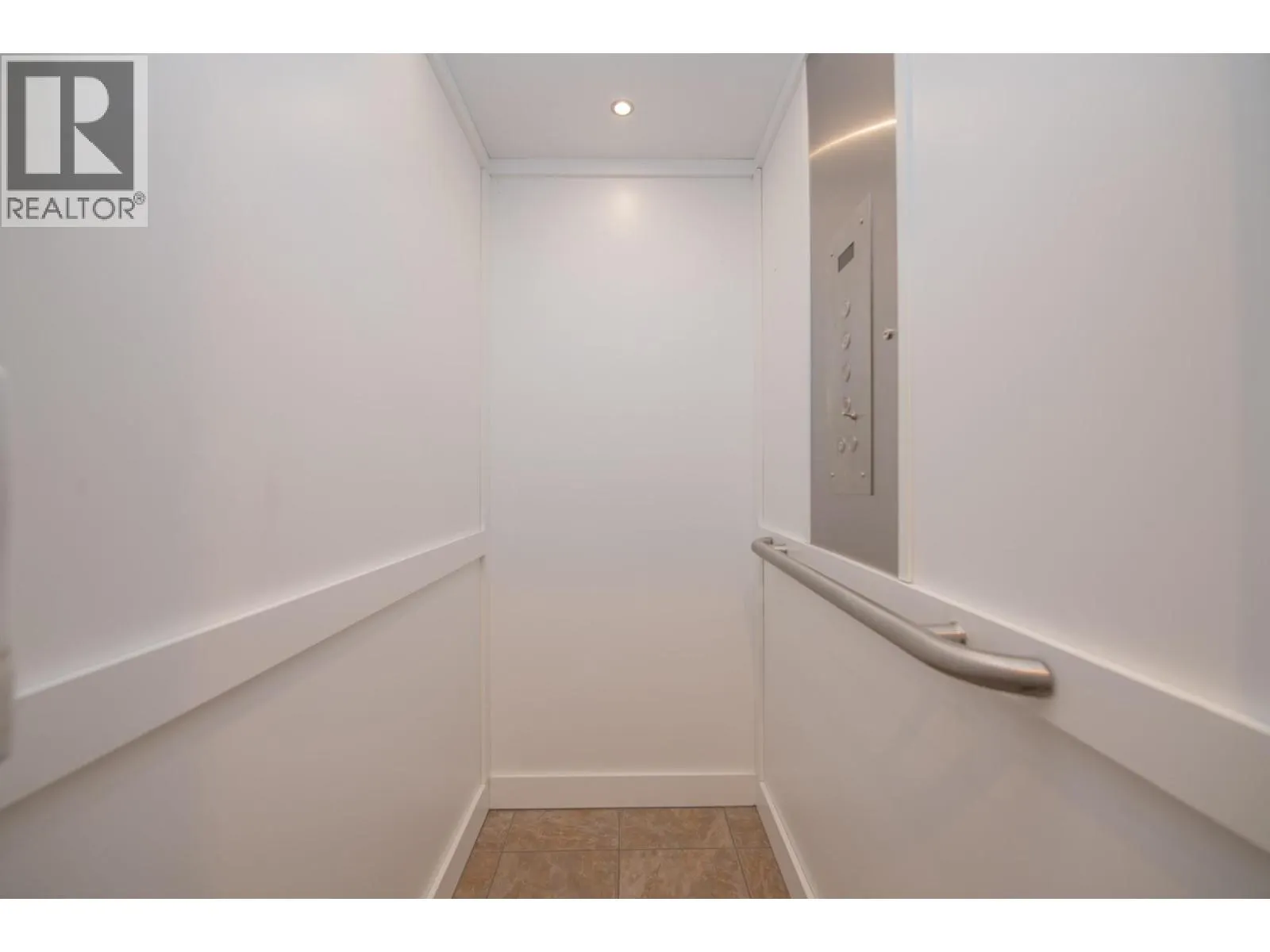 100 Kestrel Place Unit# 12