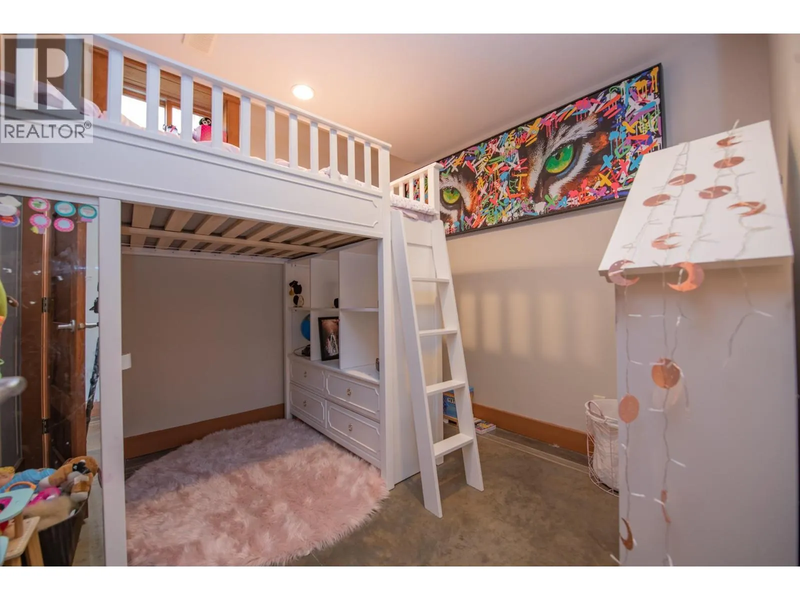 100 Kestrel Place Unit# 12