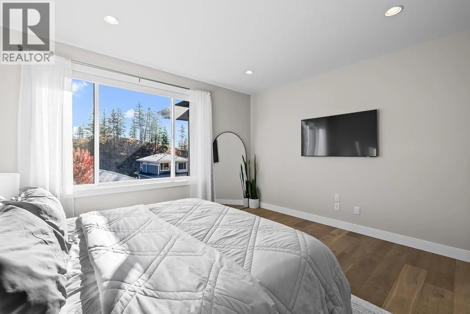 123 Split Pine Court