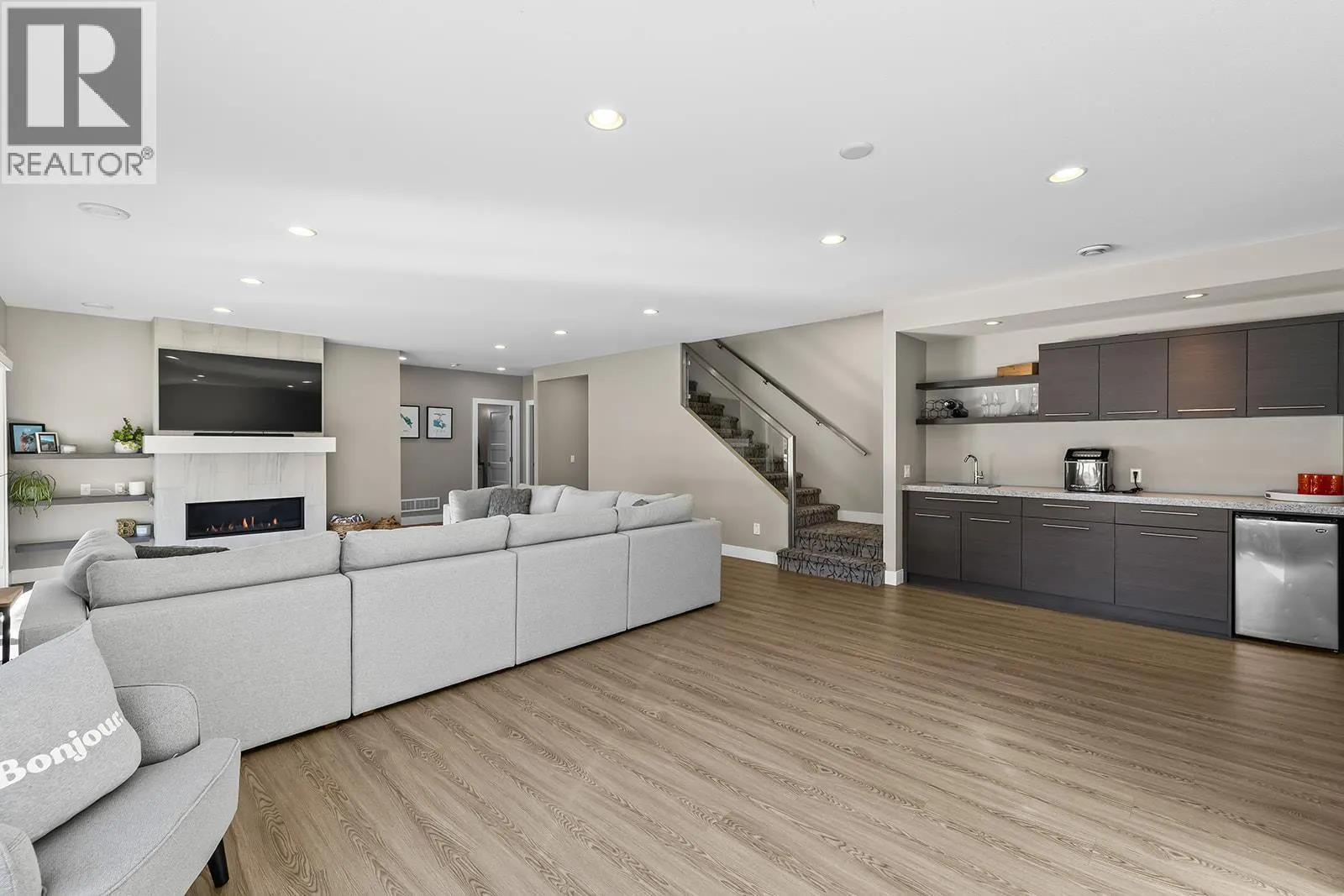 123 Split Pine Court