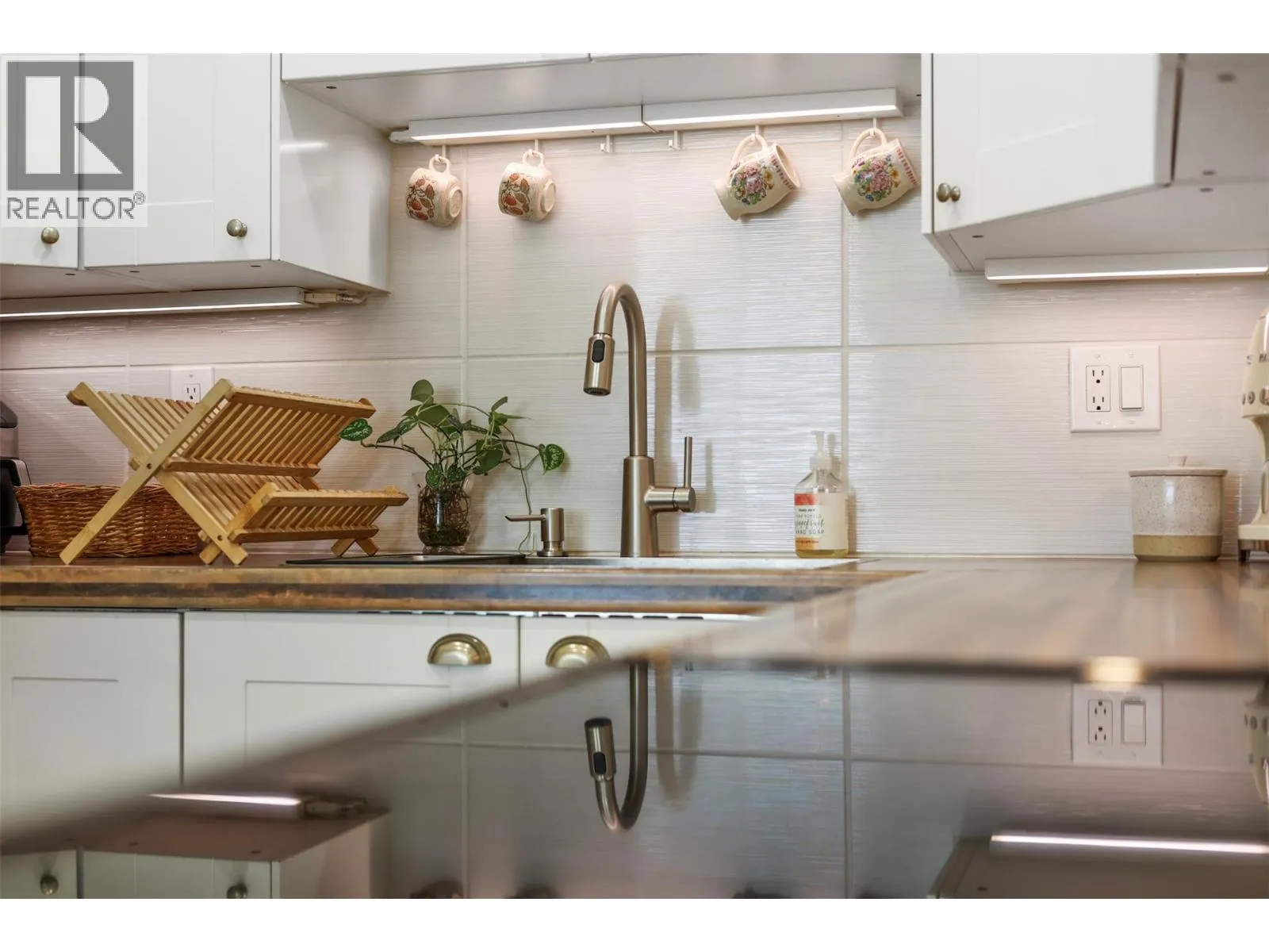 423 1ST Avenue Unit# 7