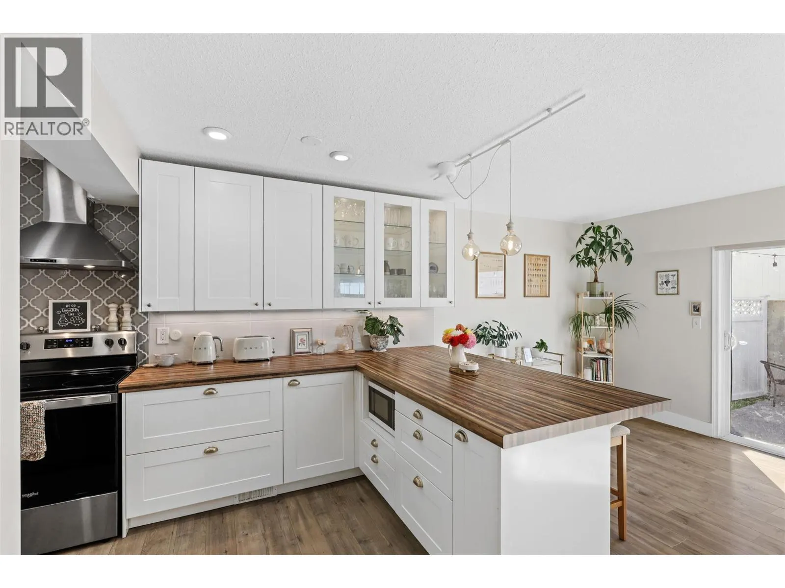 423 1ST Avenue Unit# 7
