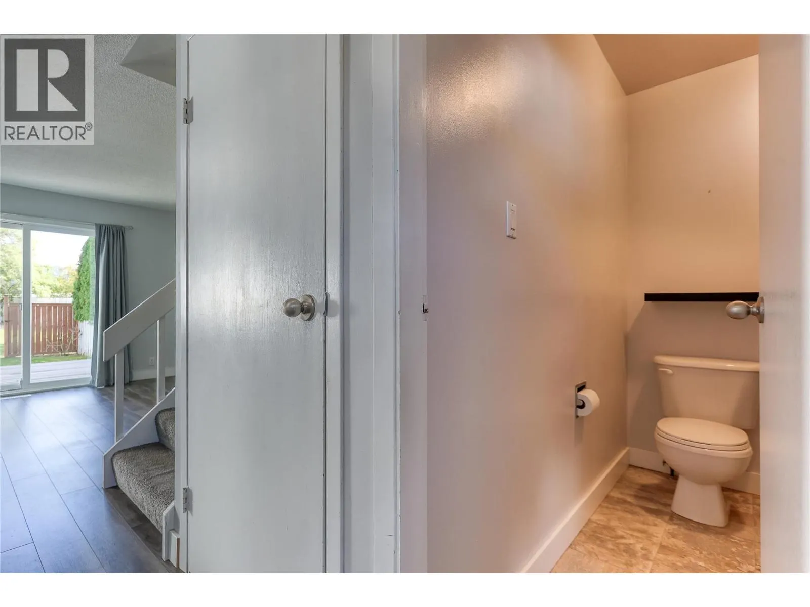 3366 Laurel Crescent
