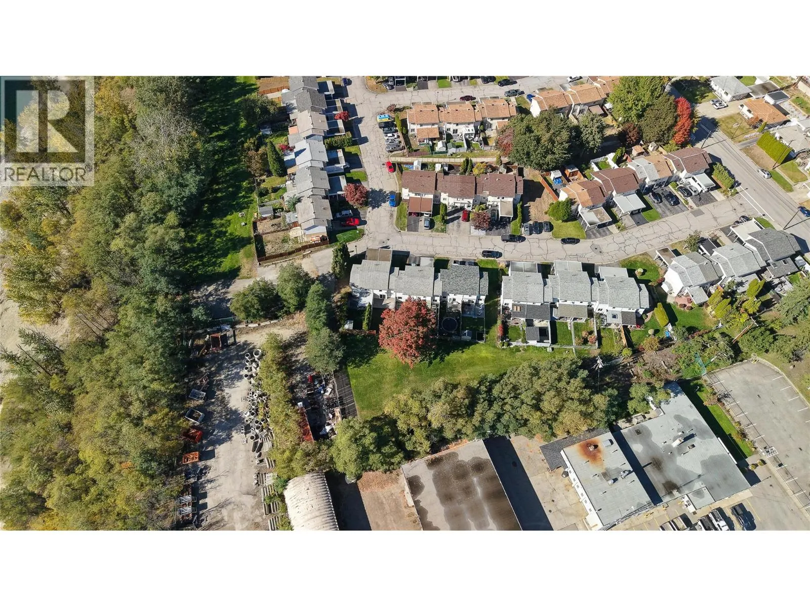 3366 Laurel Crescent