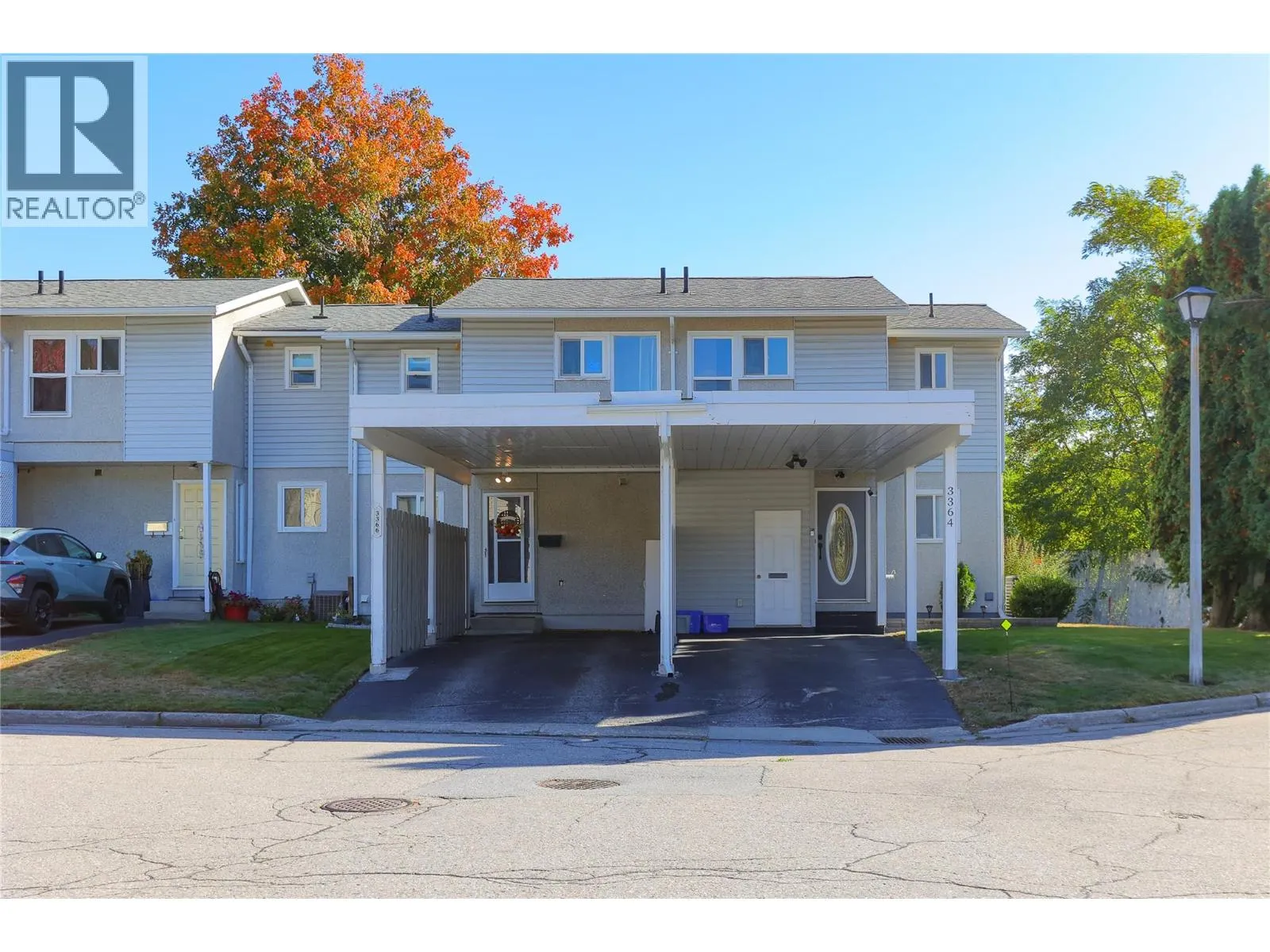 3366 Laurel Crescent