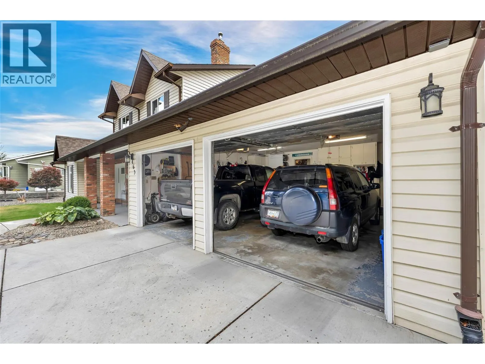 6463 Blue Jay Road