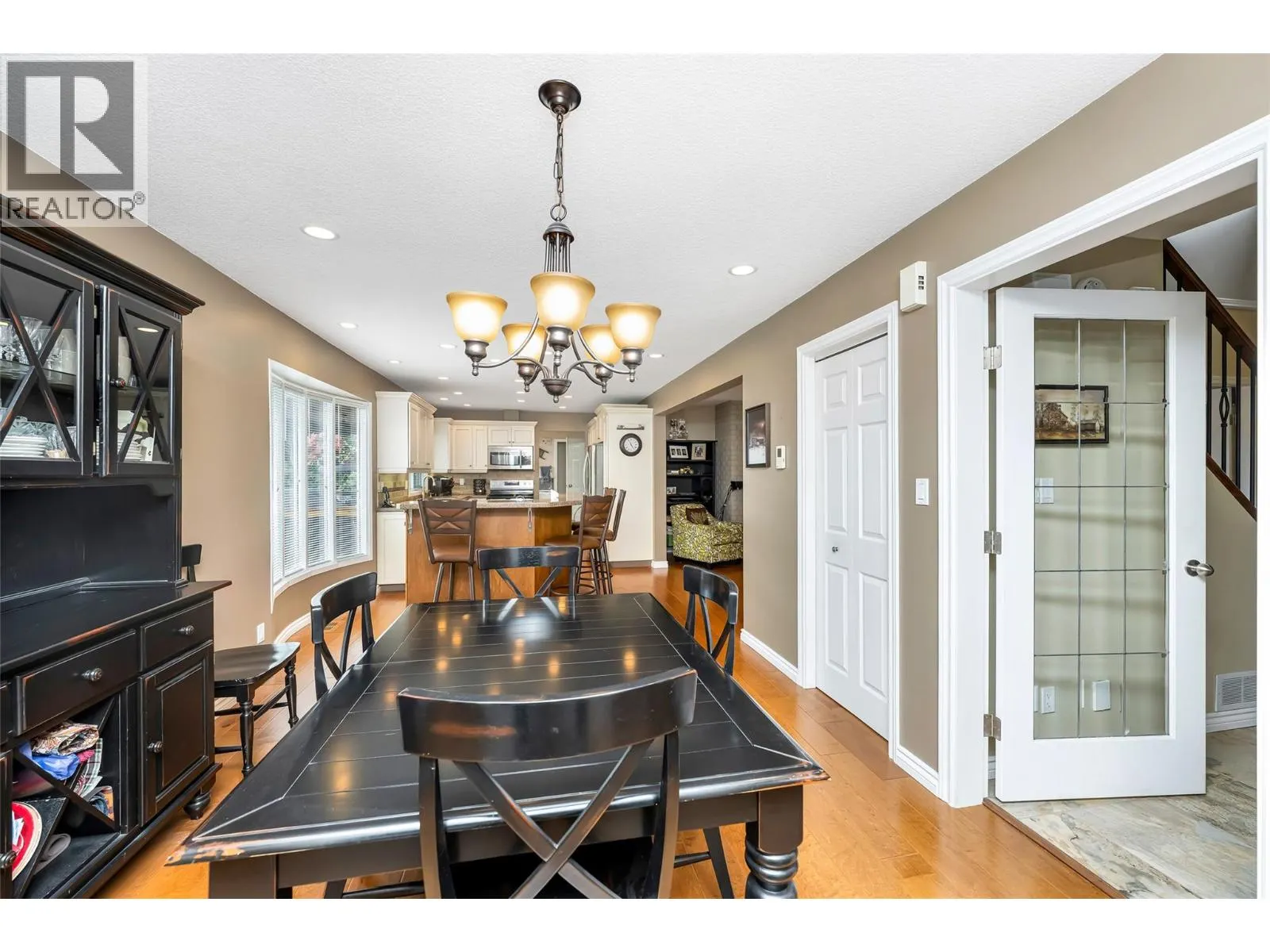 6463 Blue Jay Road