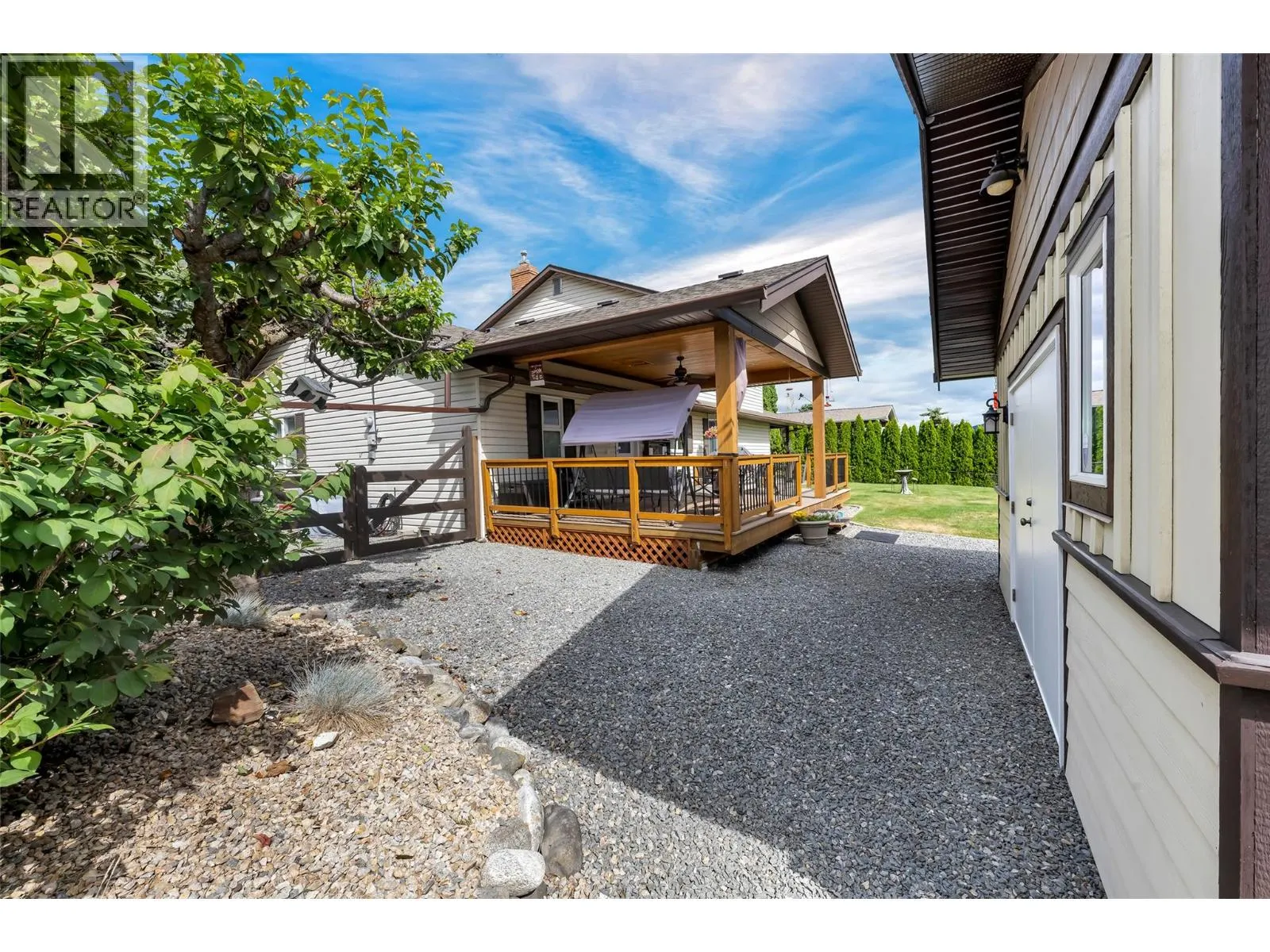 6463 Blue Jay Road