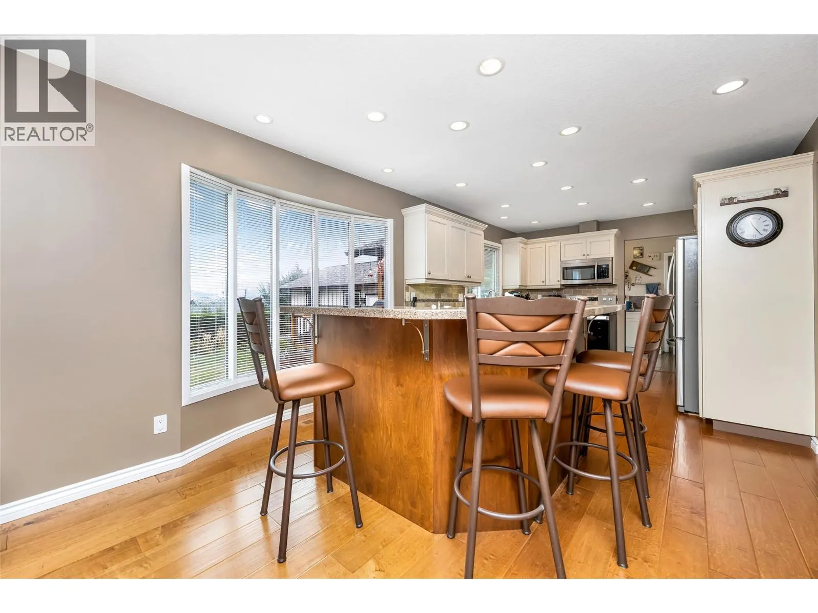 6463 Blue Jay Road