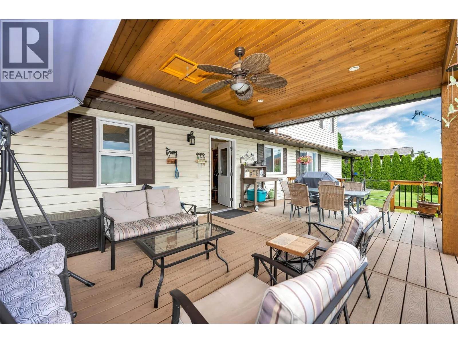 6463 Blue Jay Road