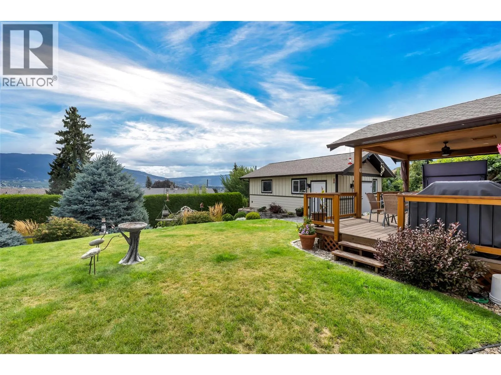 6463 Blue Jay Road
