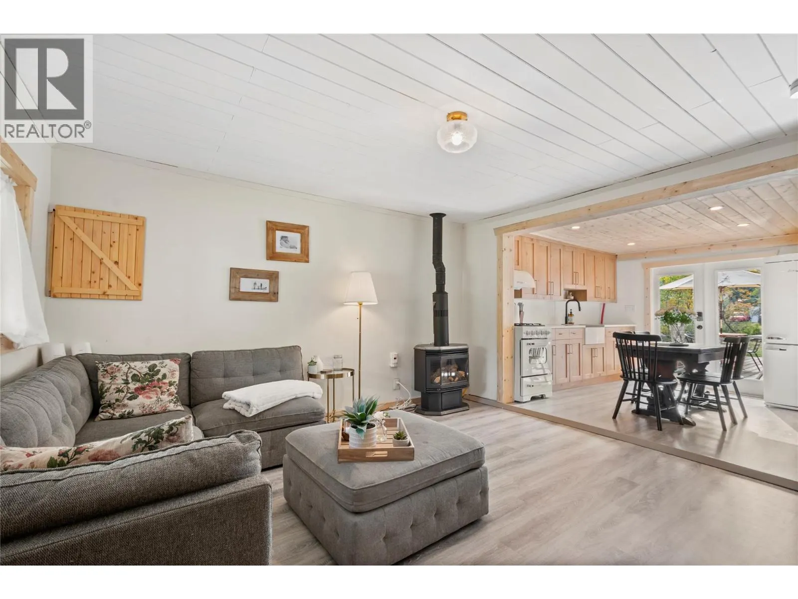 169 6th Street