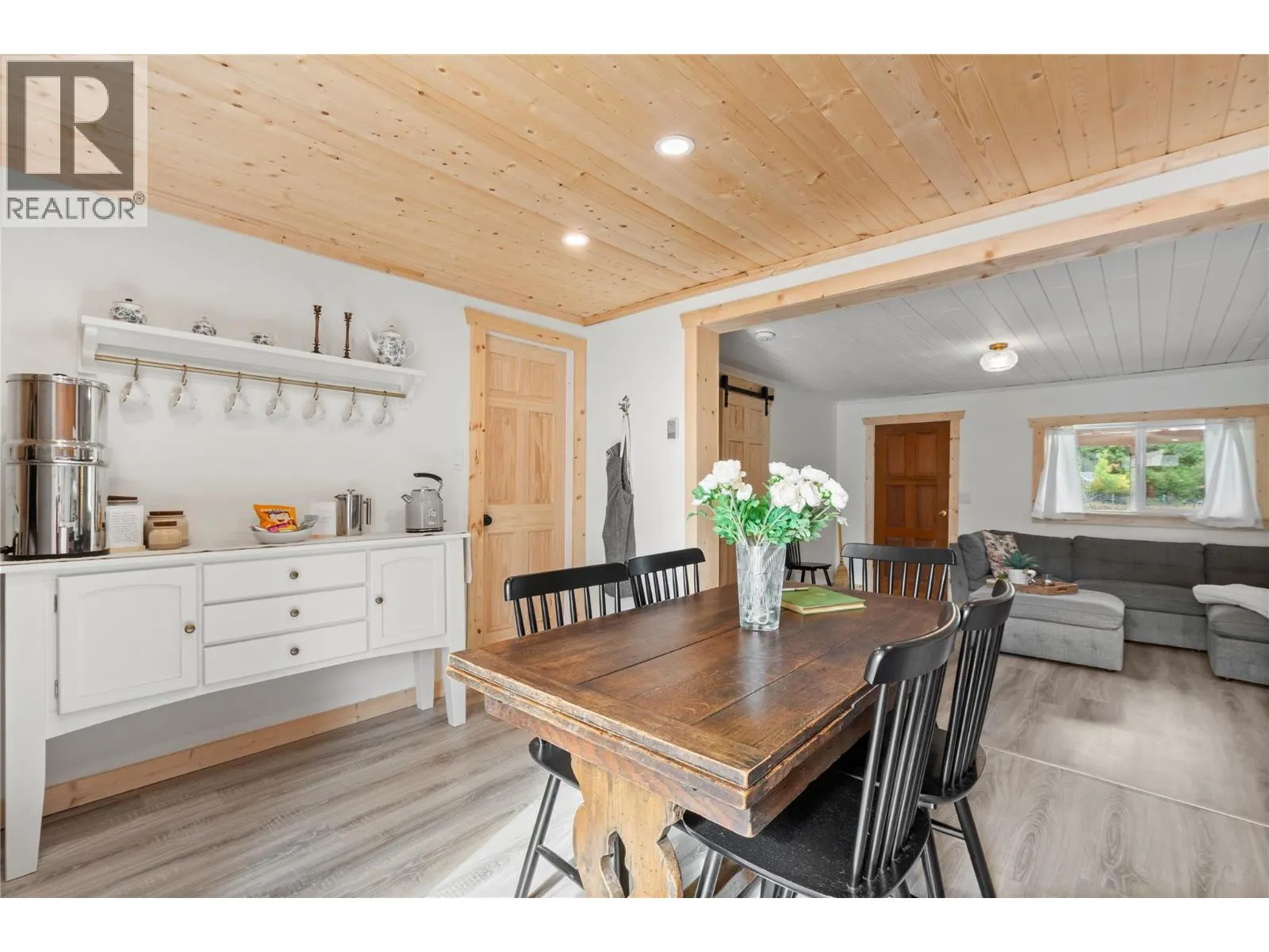 169 6th Street