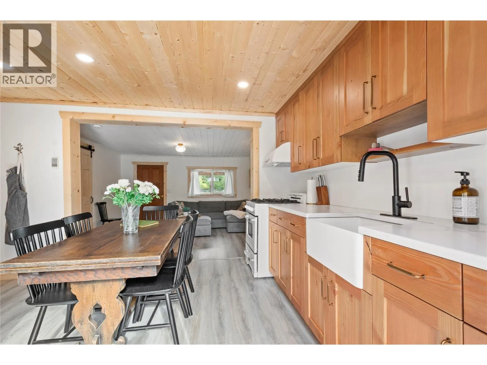 169 6th Street