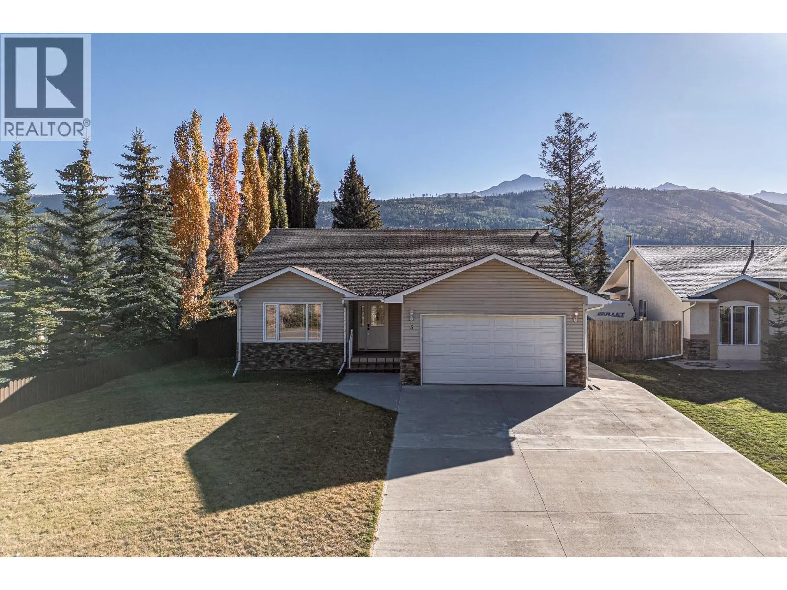 5 CALEDONIA Place