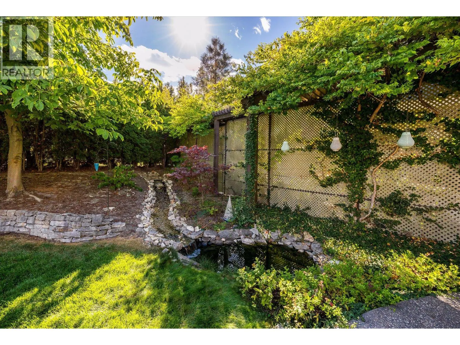 607 Quarry Avenue