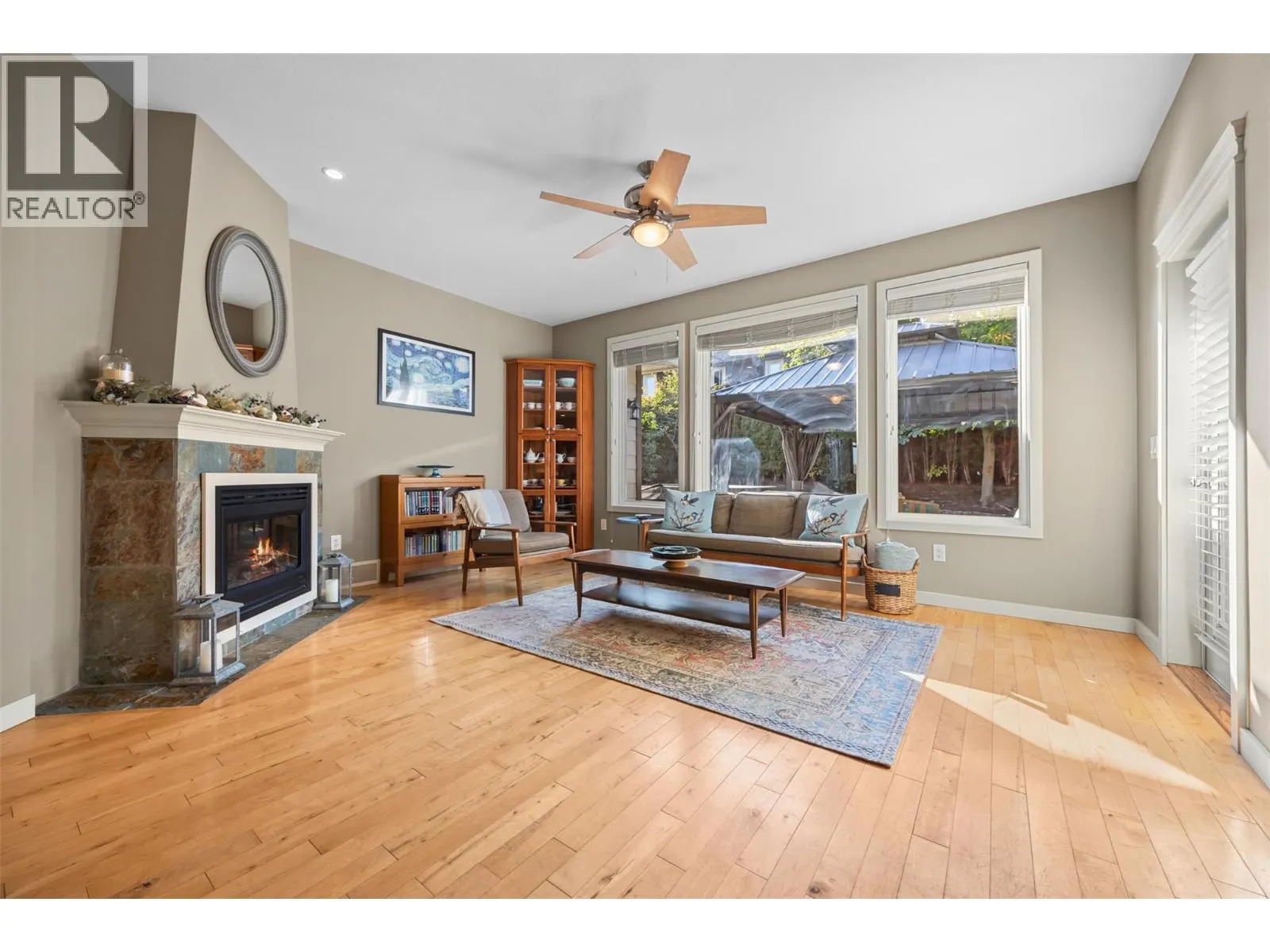 607 Quarry Avenue