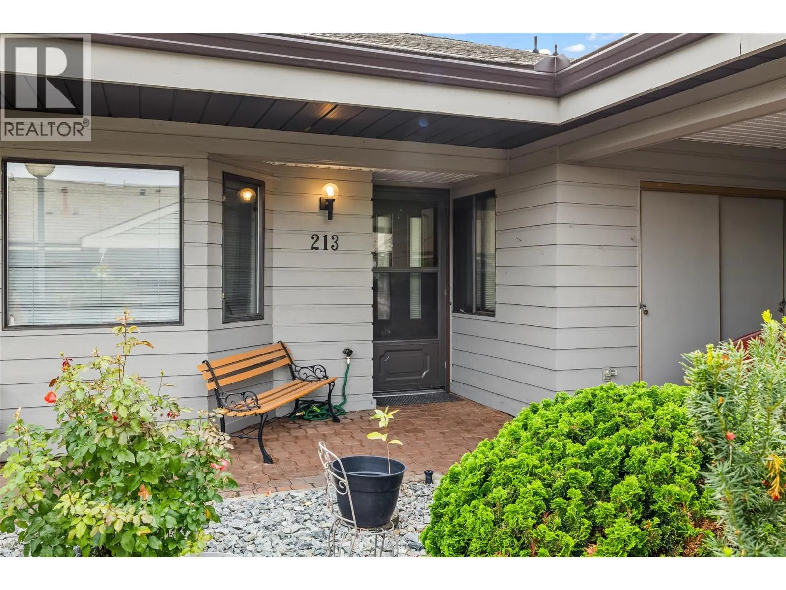 1765 Leckie Road Unit# 213