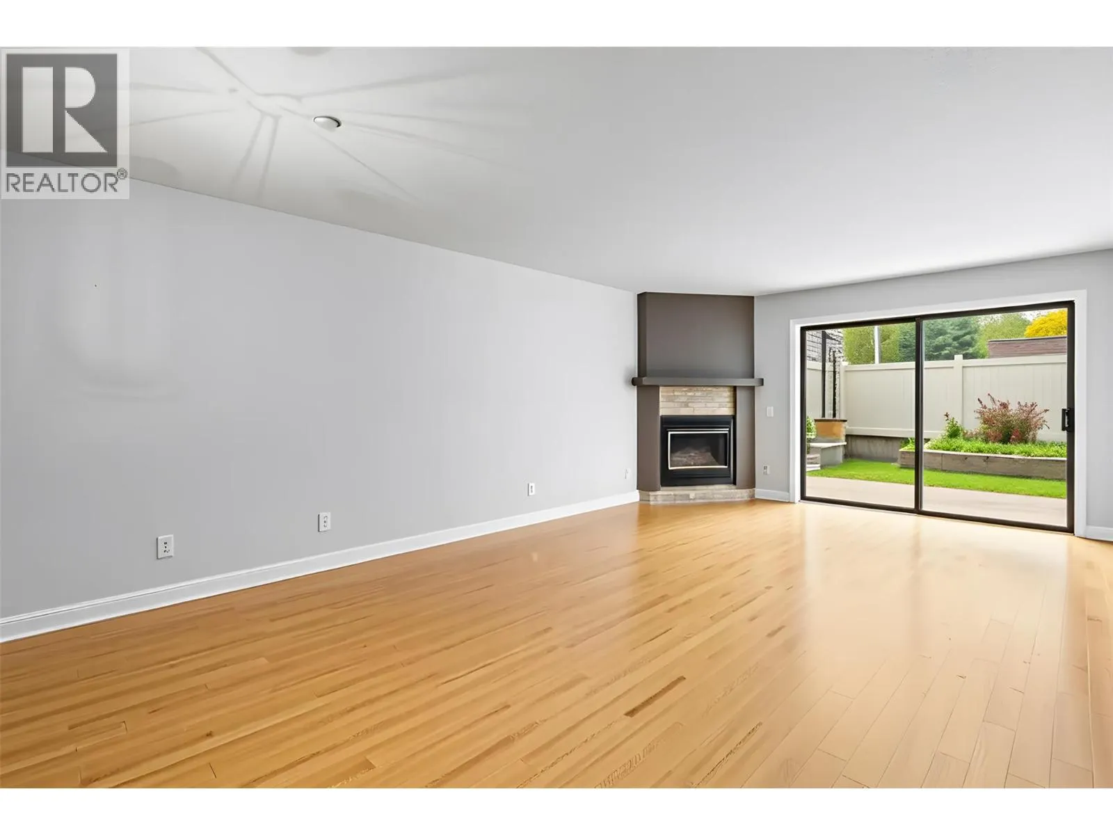 1765 Leckie Road Unit# 213
