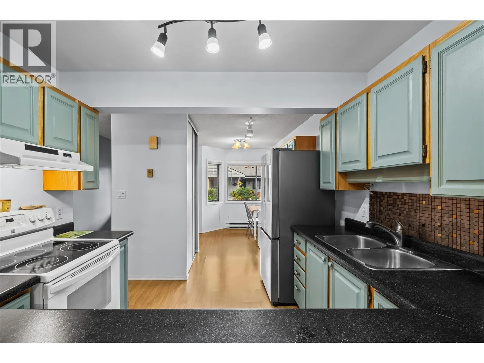 1765 Leckie Road Unit# 213