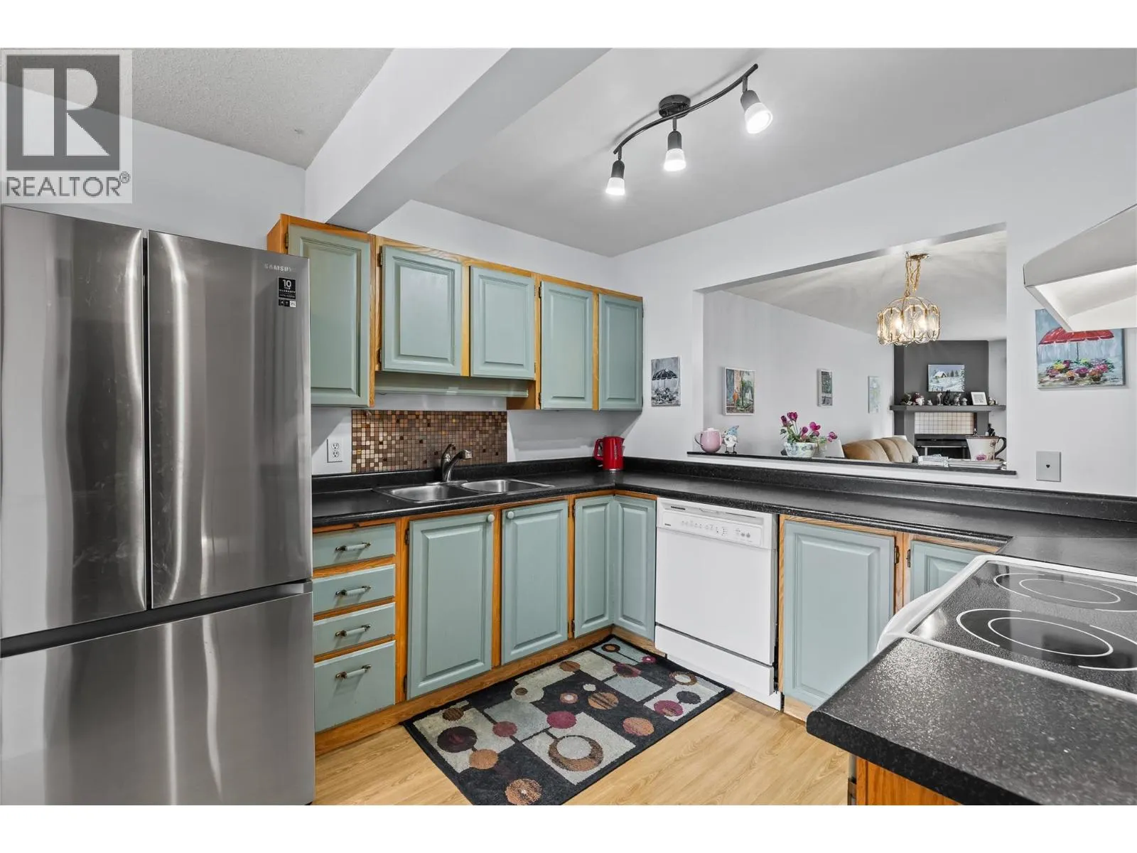 1765 Leckie Road Unit# 213