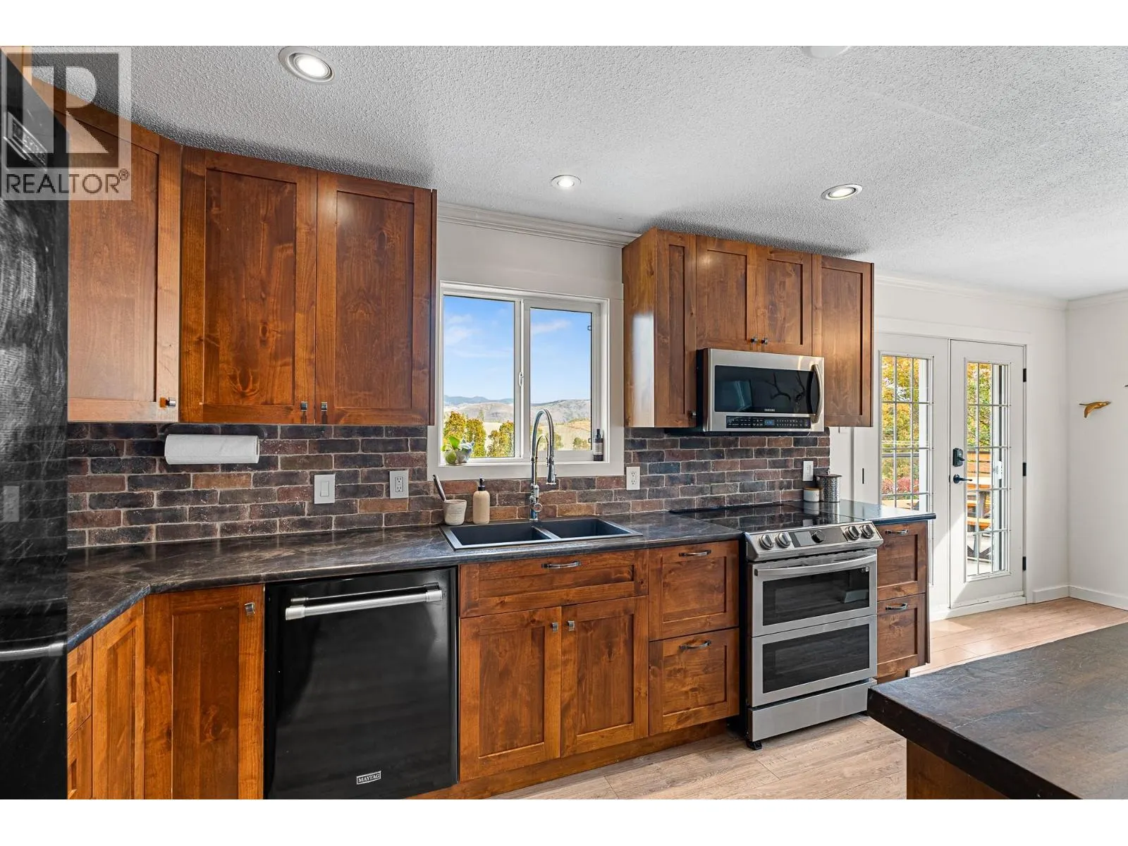 1214 BELAIR Drive