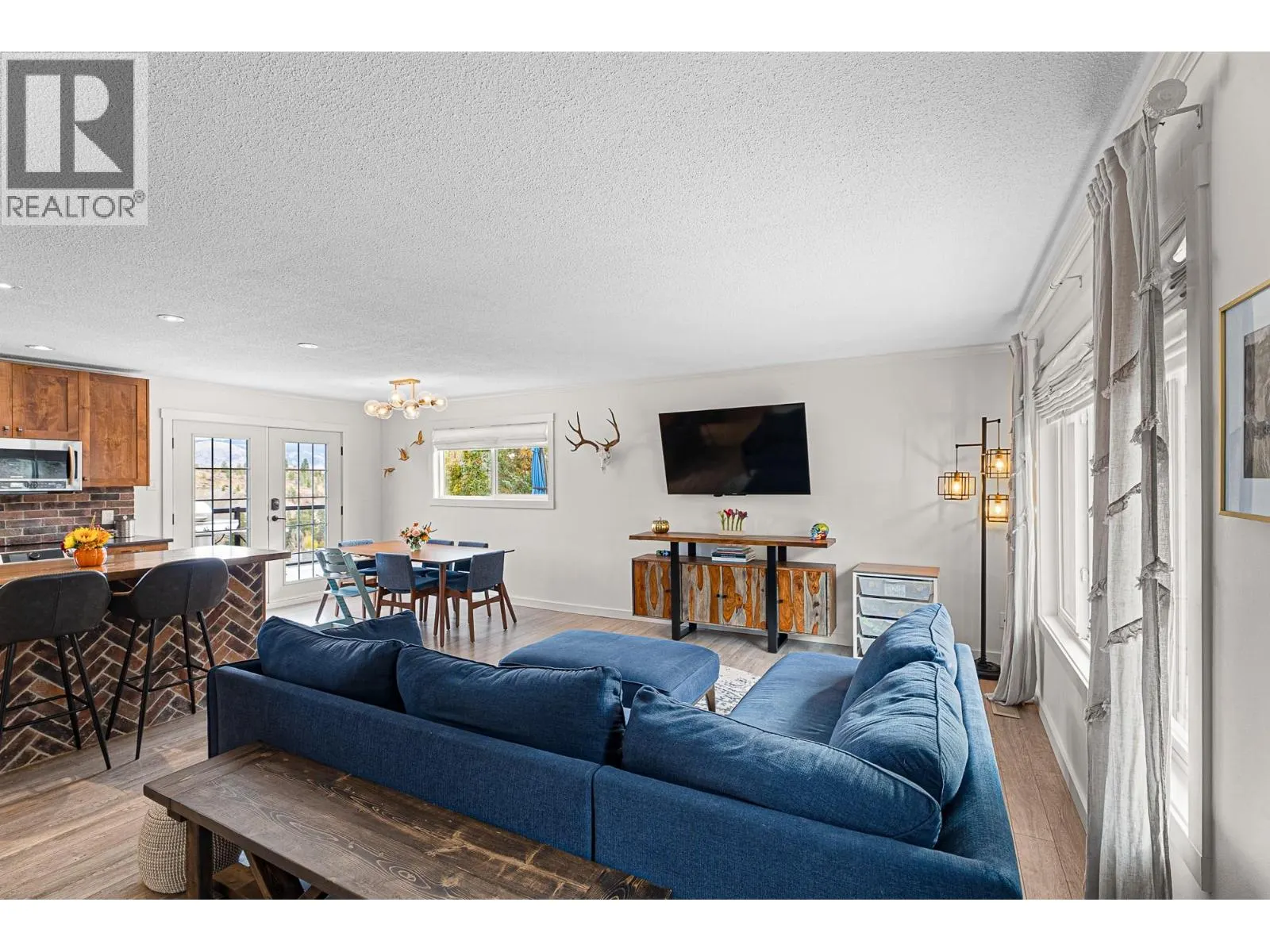 1214 BELAIR Drive