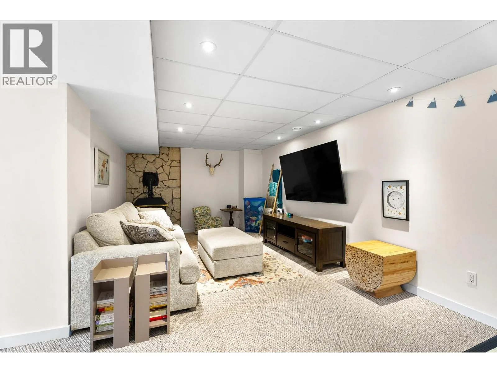 1214 BELAIR Drive