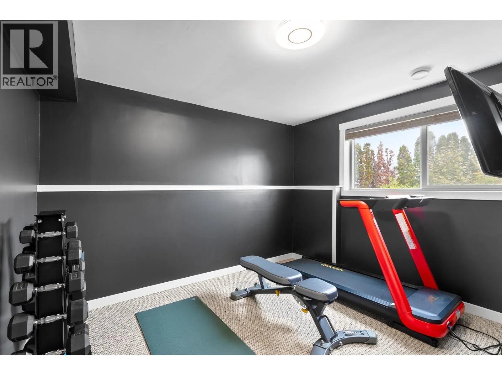 1214 BELAIR Drive