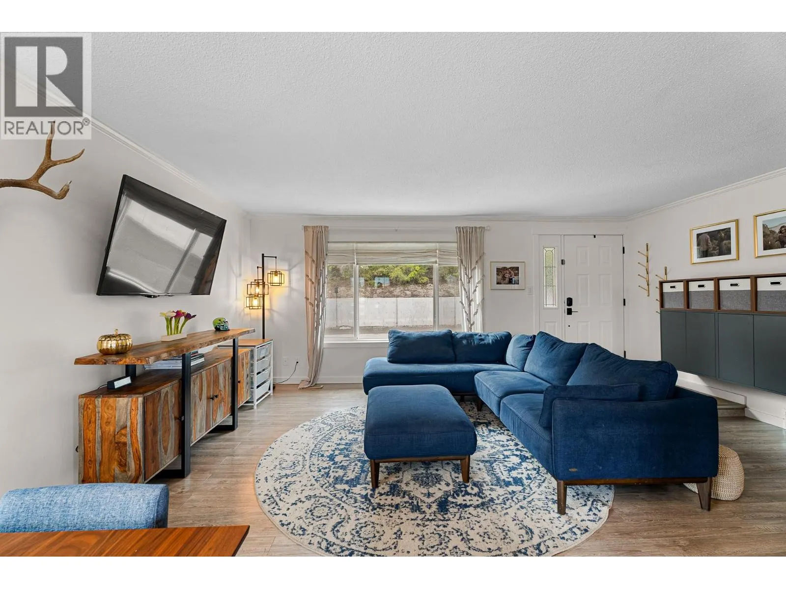 1214 BELAIR Drive