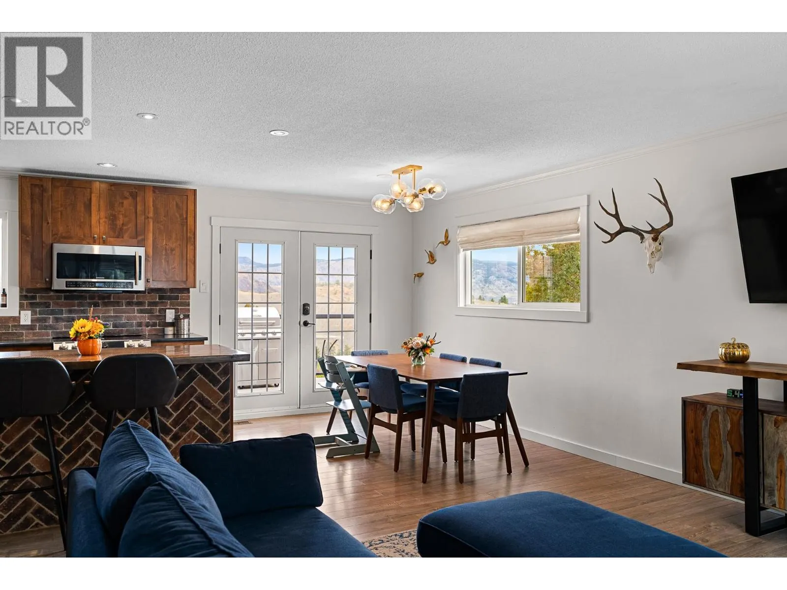 1214 BELAIR Drive