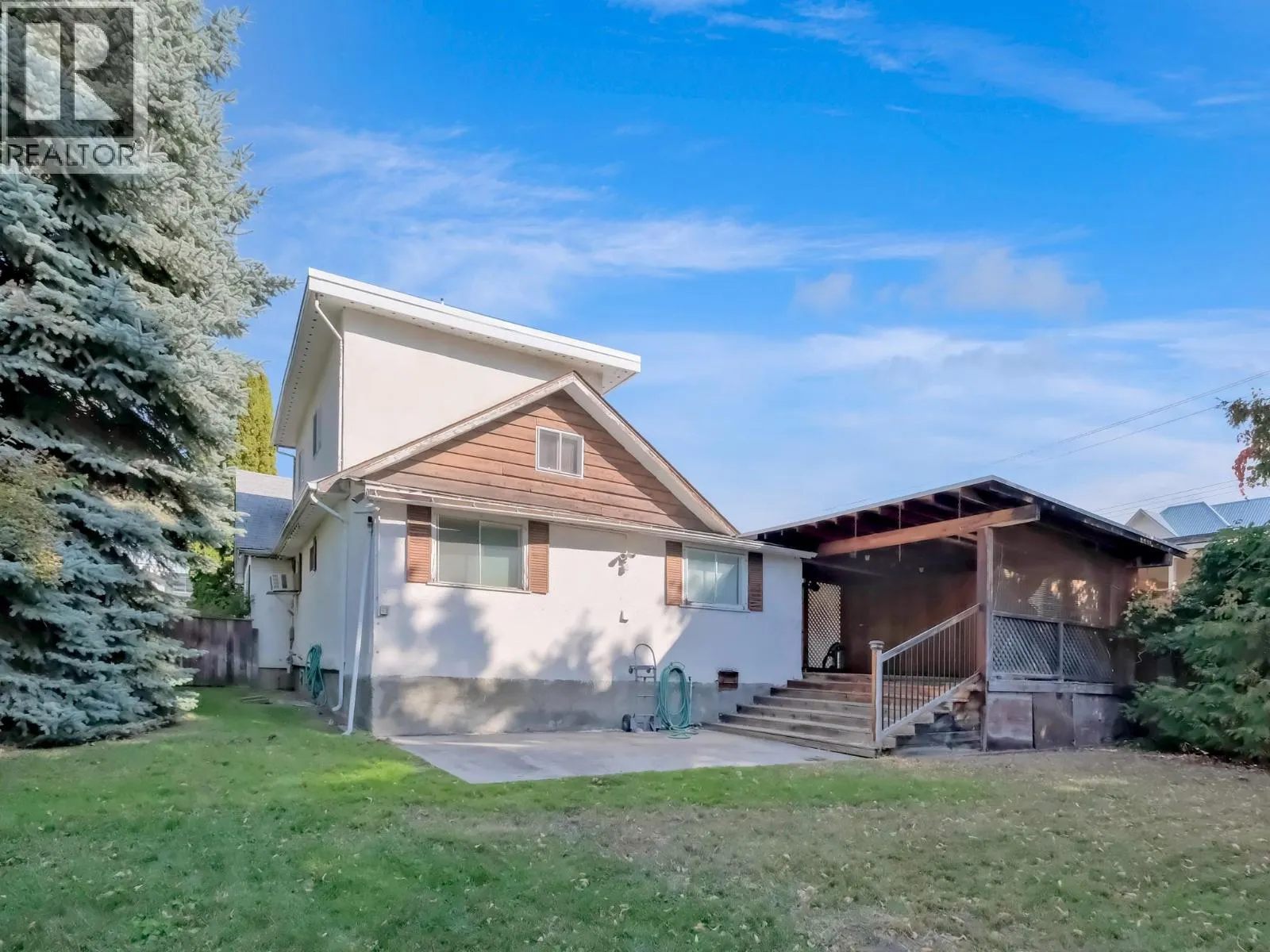 312 SCOTT Avenue