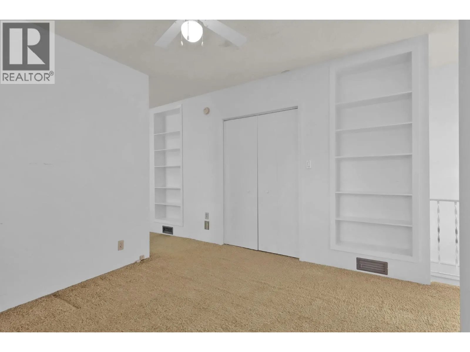 312 SCOTT Avenue