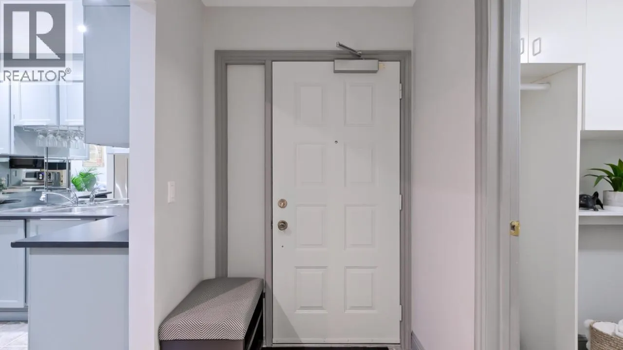 335 CHURCHILL Avenue Unit# 205