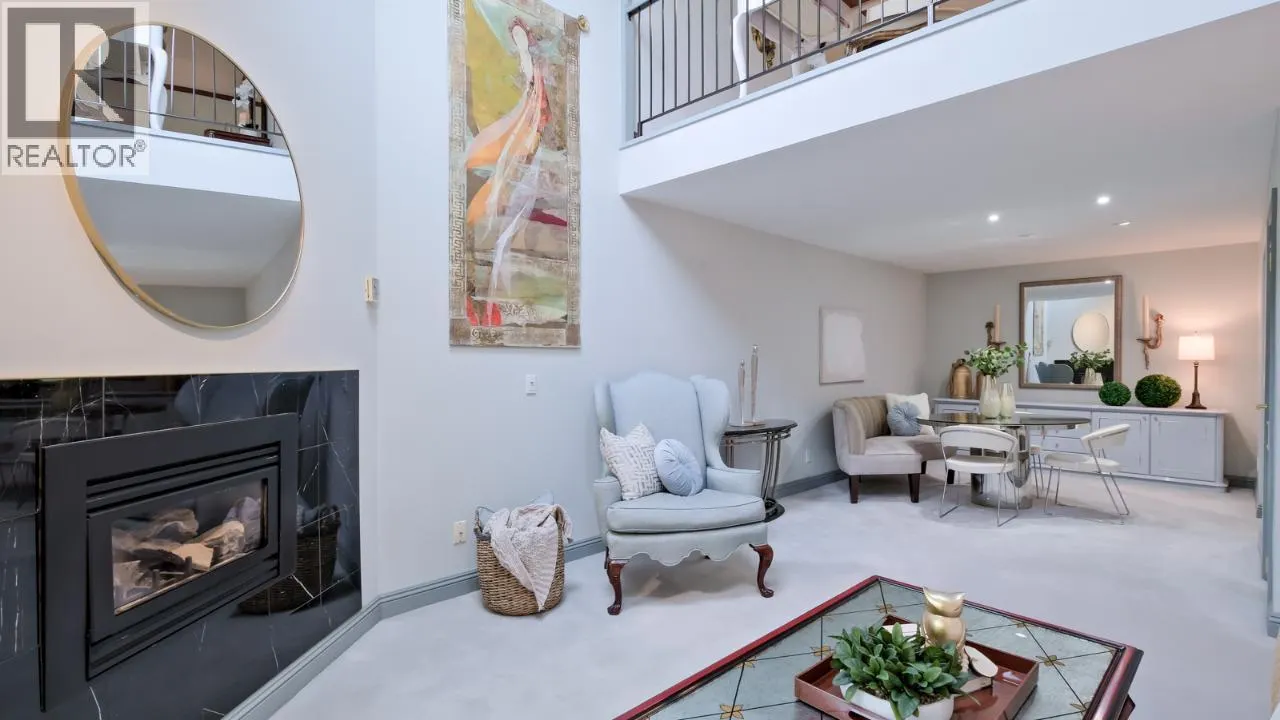 335 CHURCHILL Avenue Unit# 205
