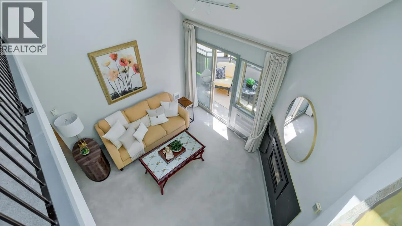 335 CHURCHILL Avenue Unit# 205