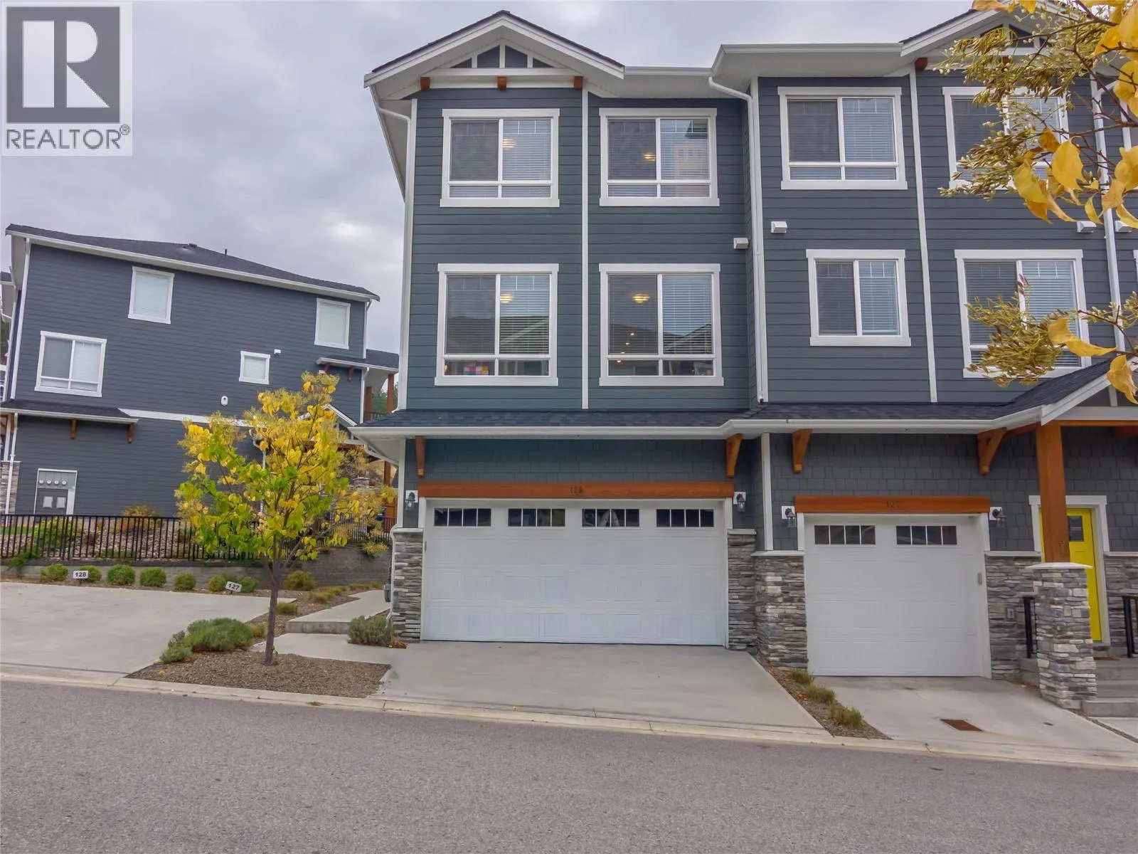1115 Holden Road Unit# 128