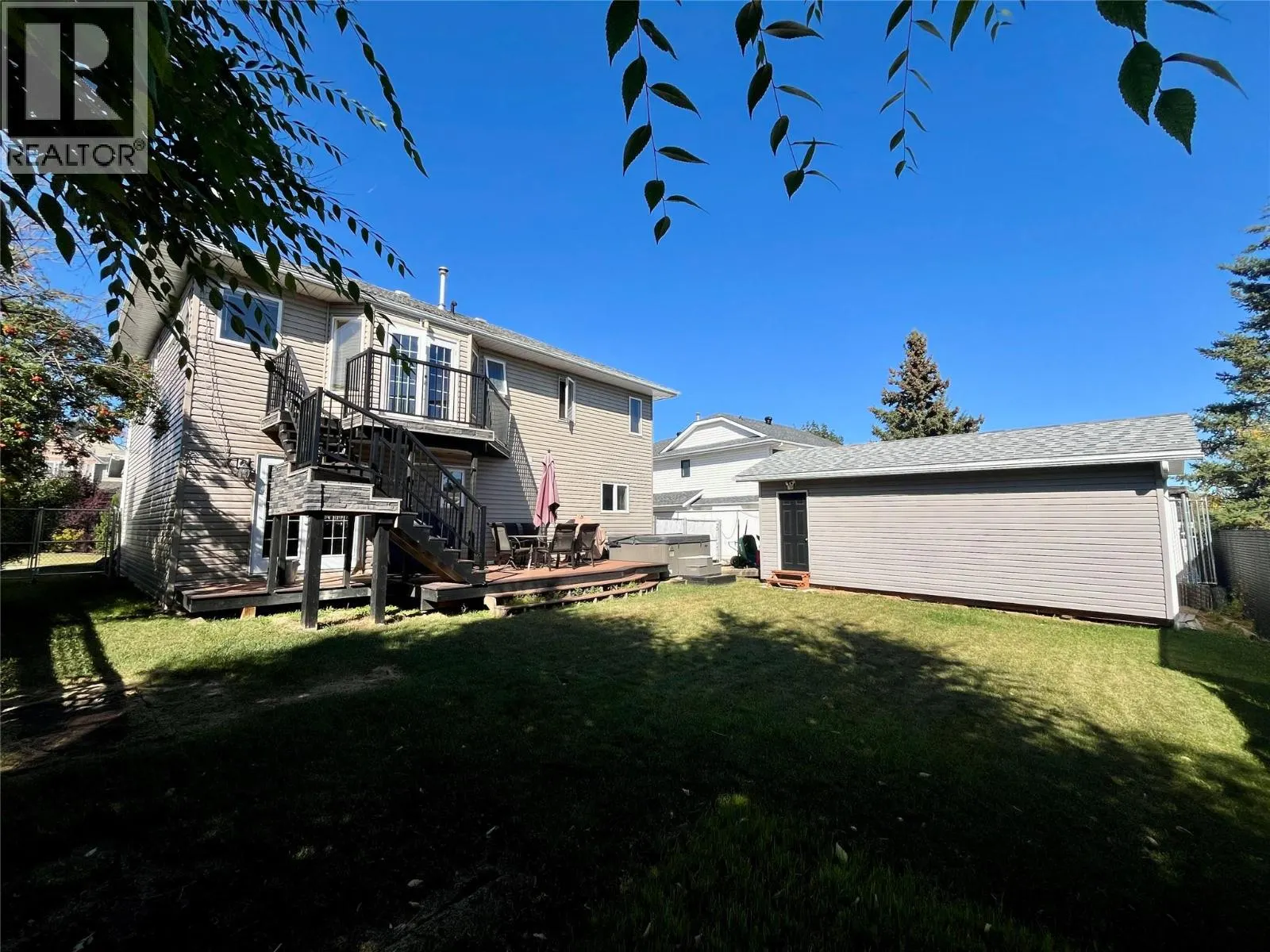 10710 Cottonwood Crescent
