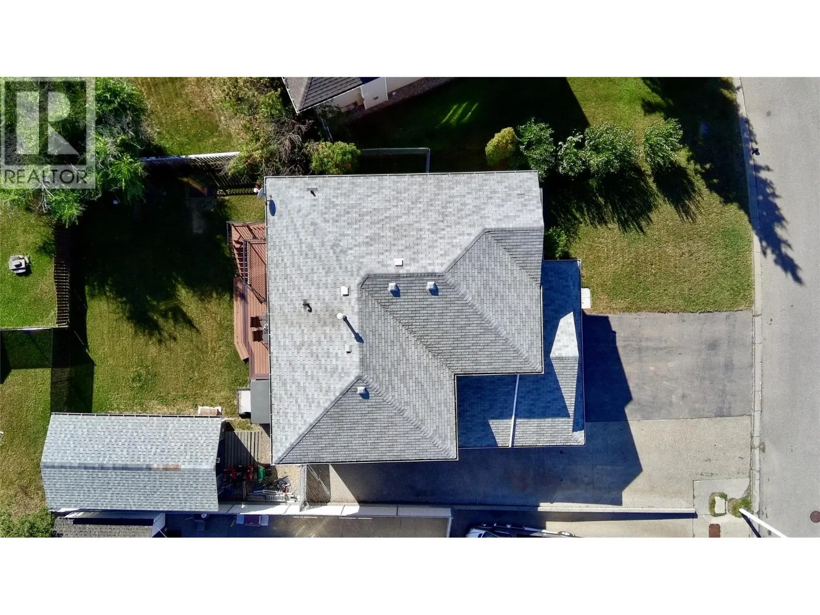 10710 Cottonwood Crescent