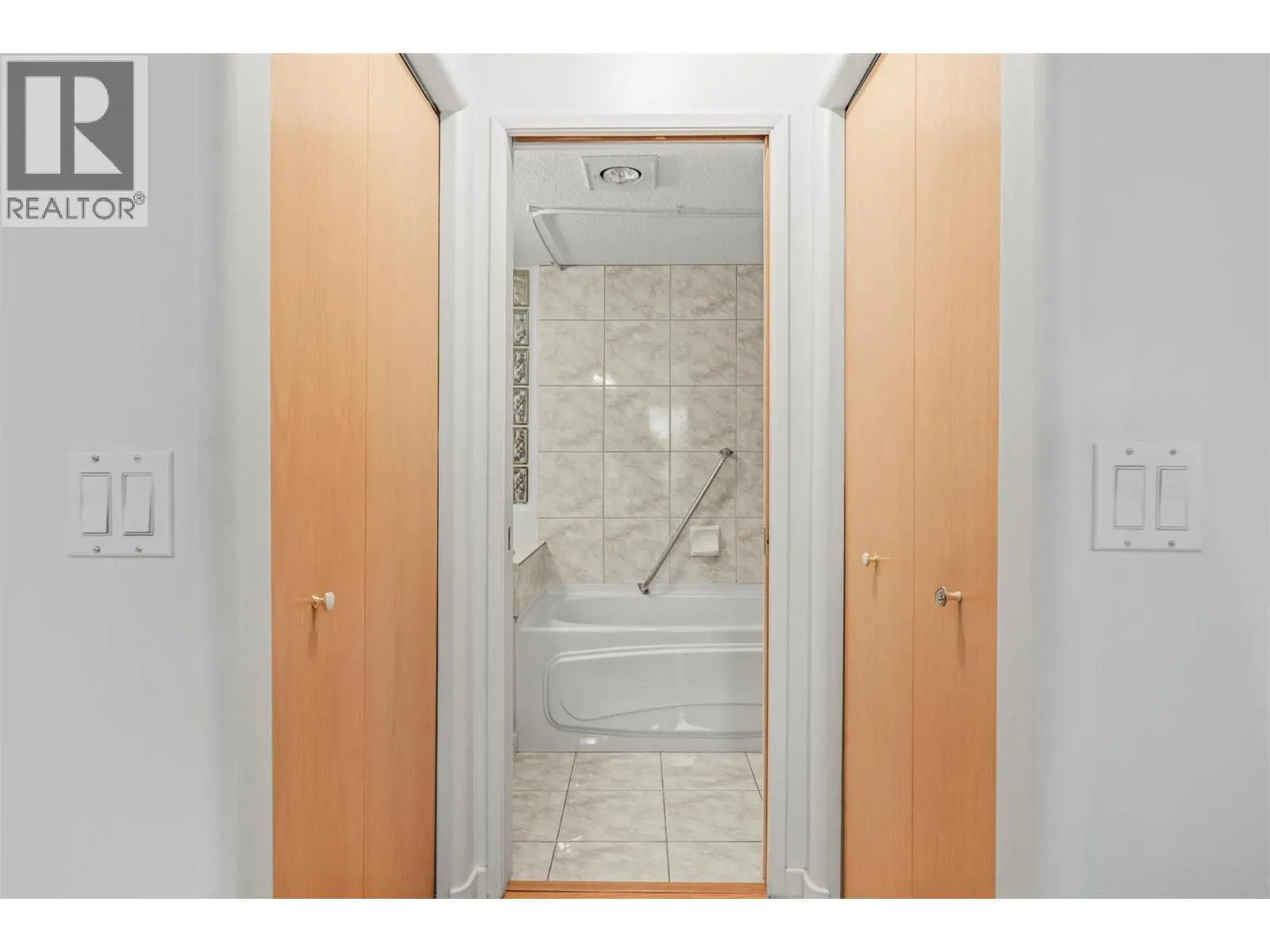 3221 Centennial Drive Unit# 303