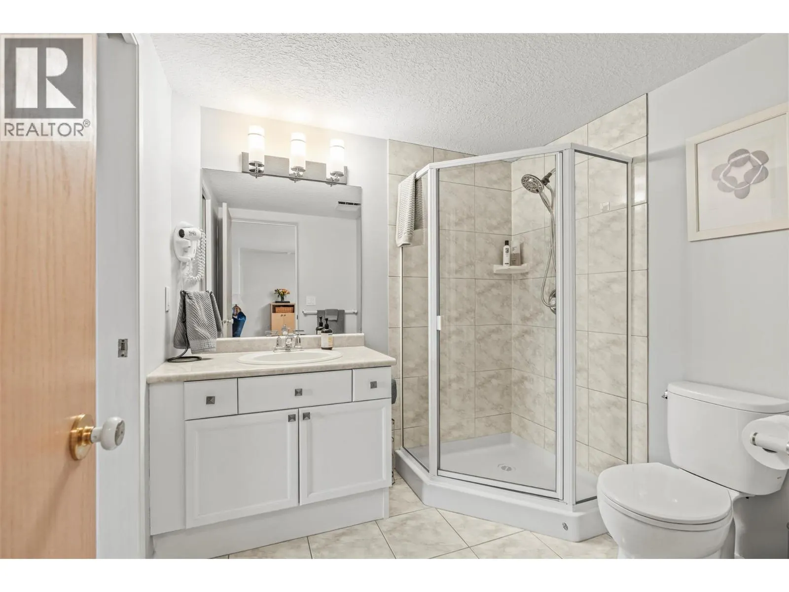 3221 Centennial Drive Unit# 303