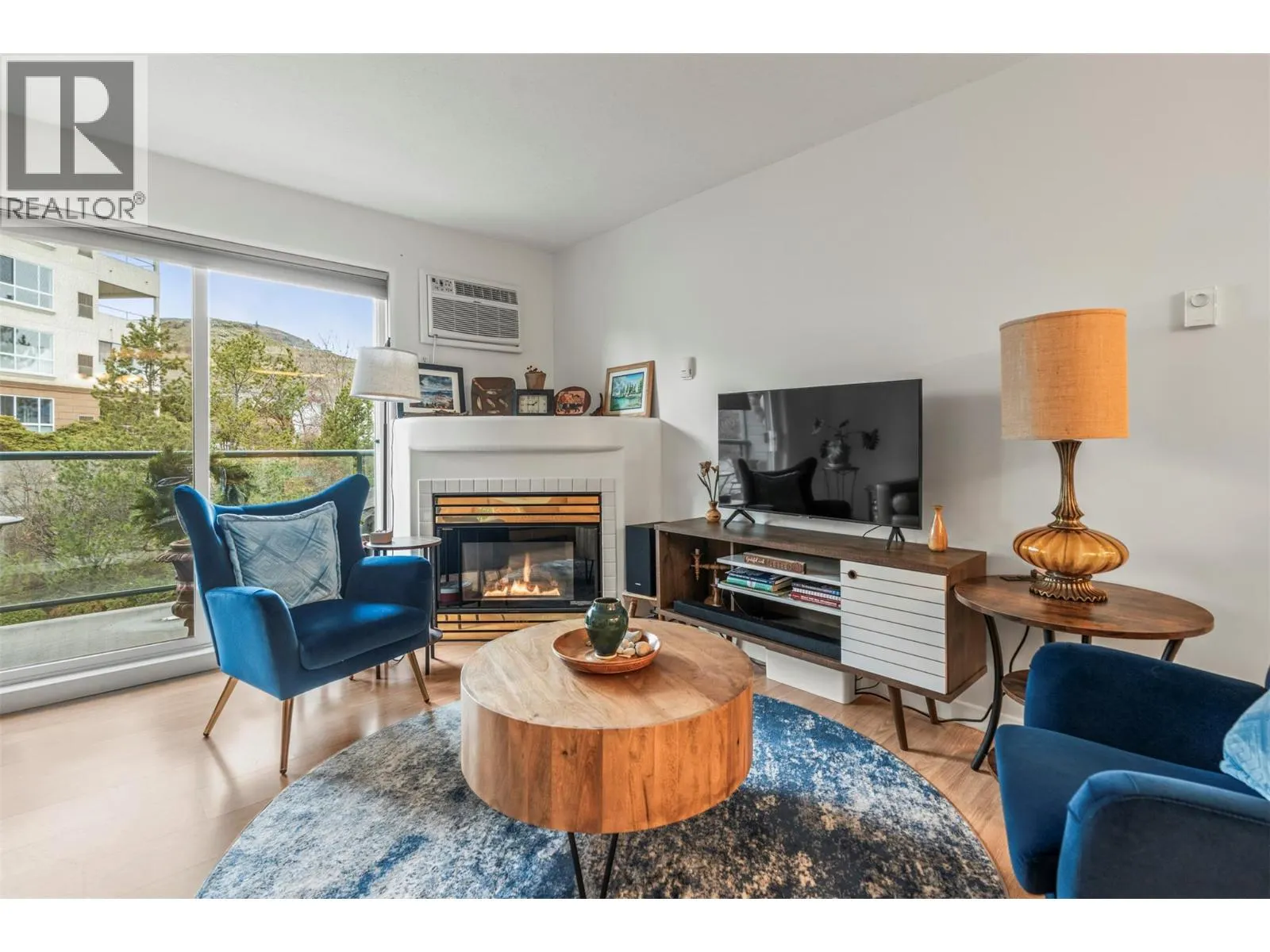 3221 Centennial Drive Unit# 303