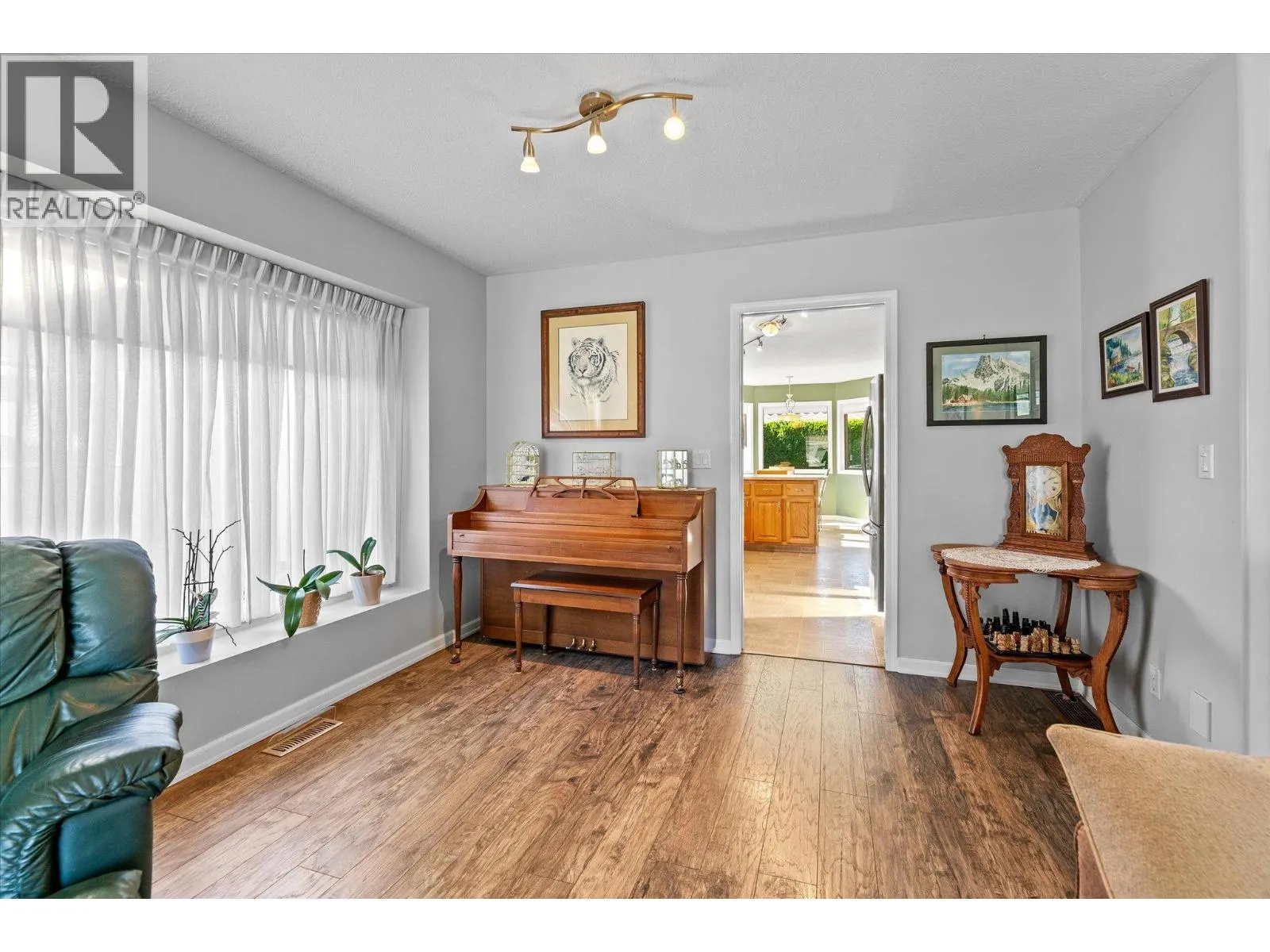 2166 Kaslo Court