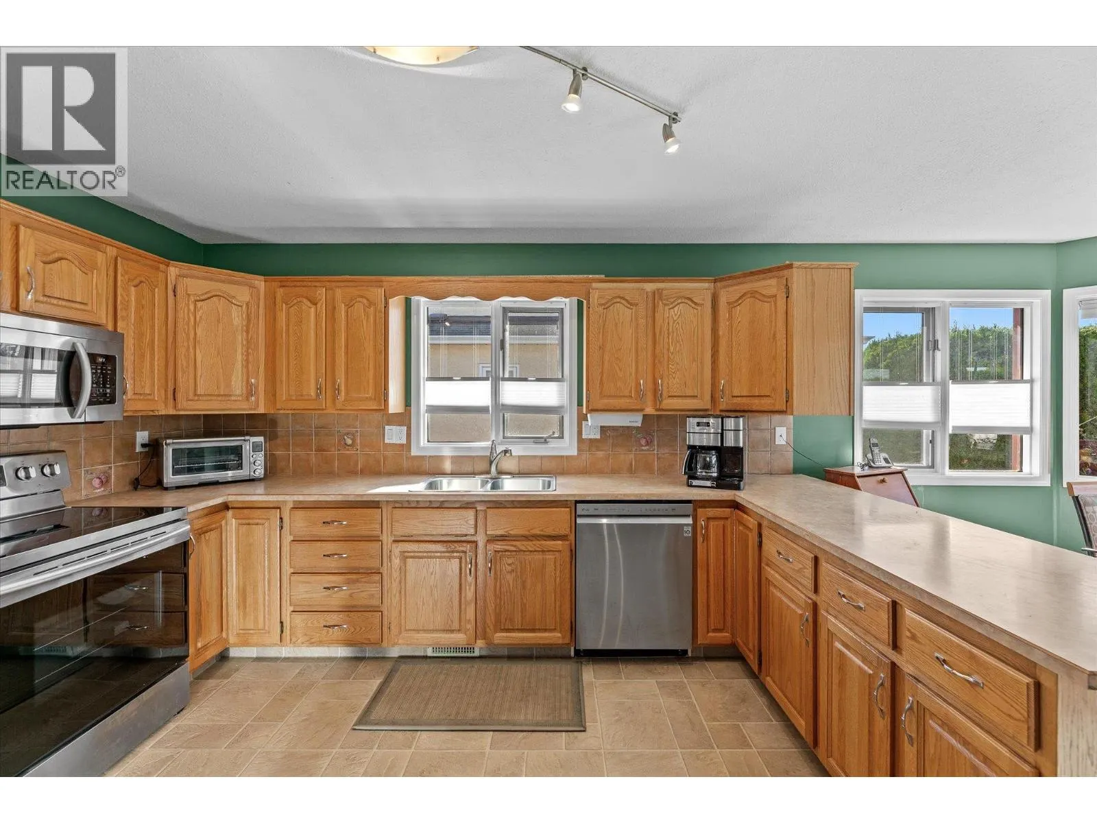 2166 Kaslo Court