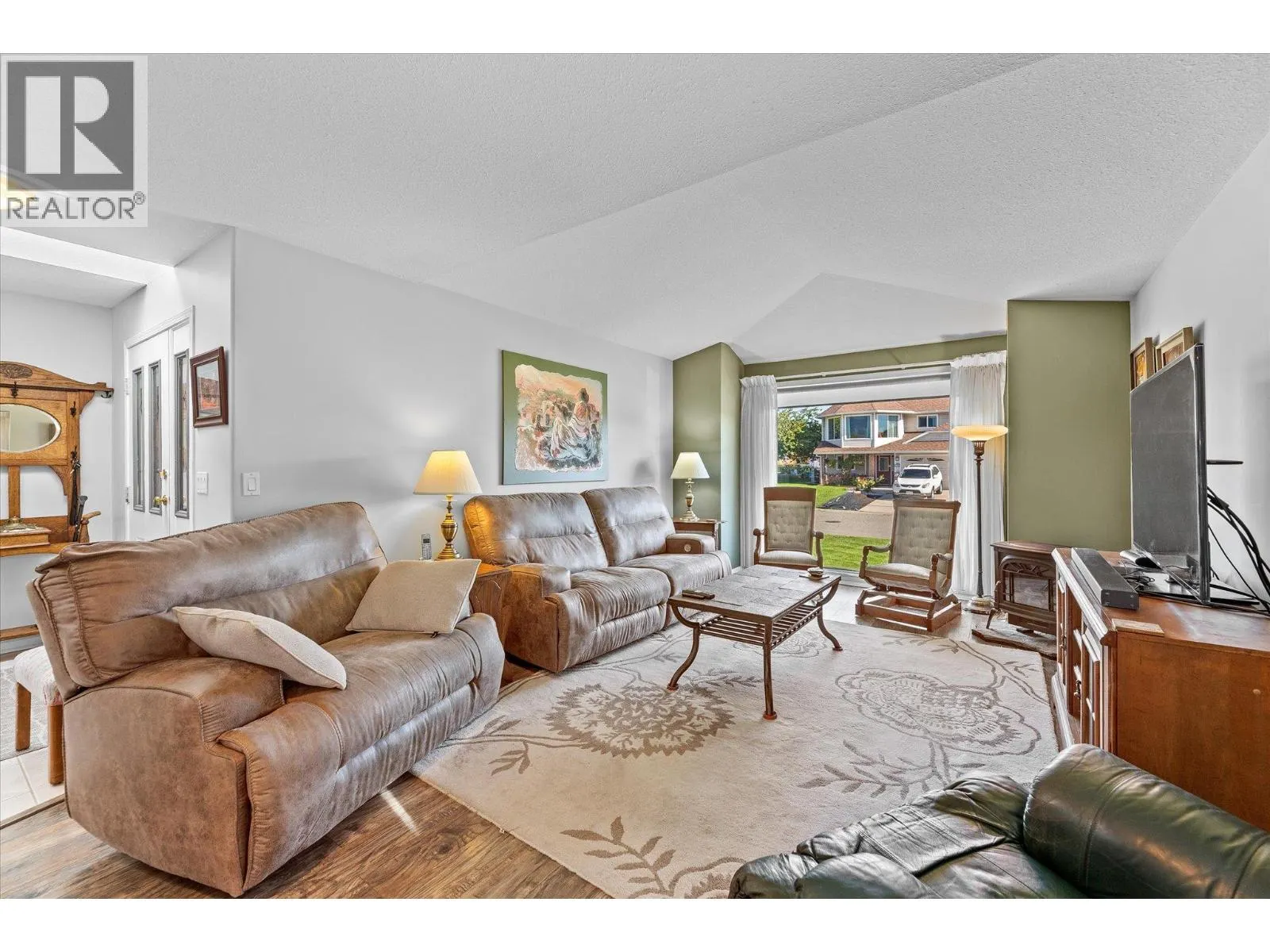 2166 Kaslo Court