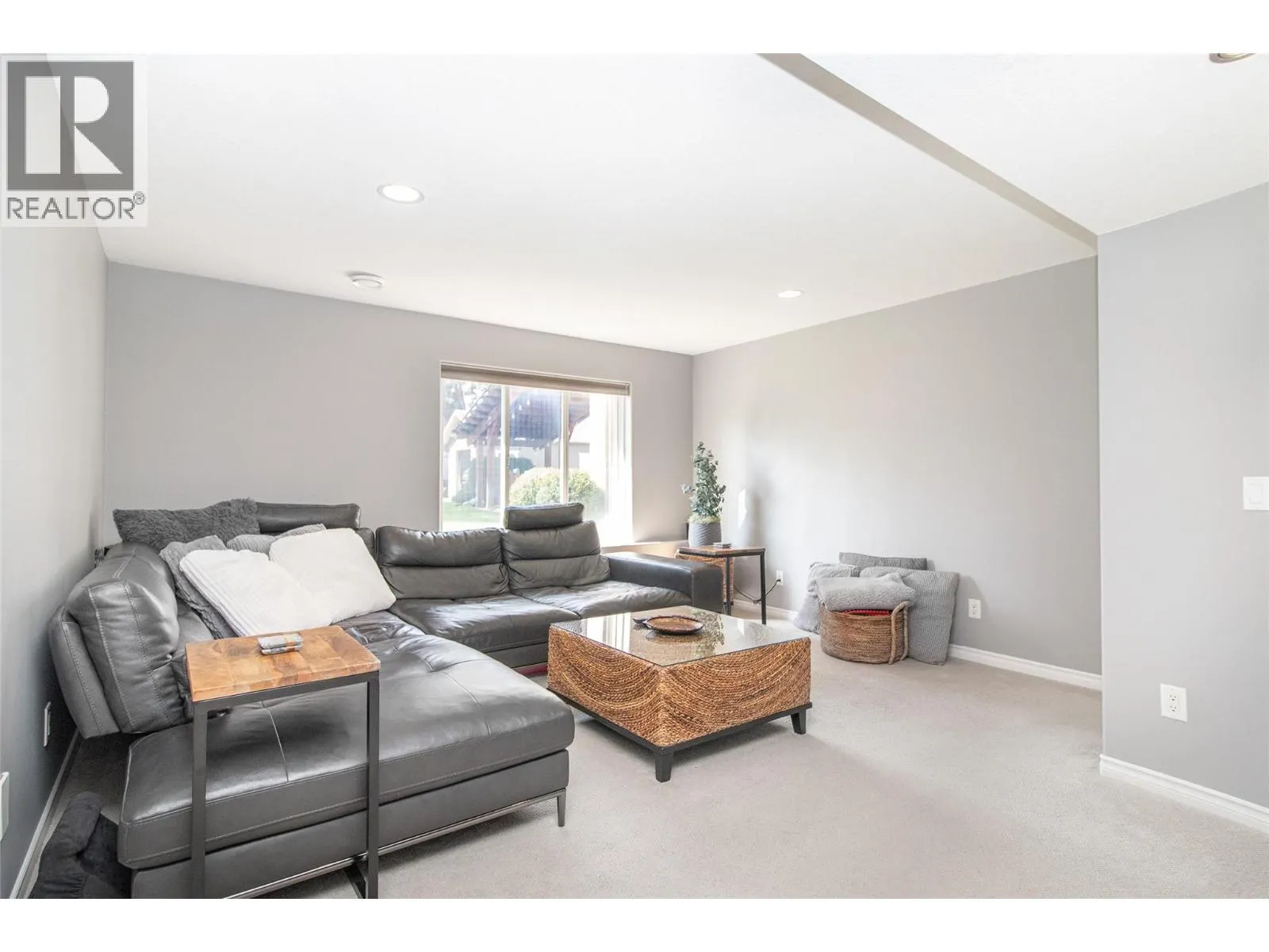 3349 Larkspur Court