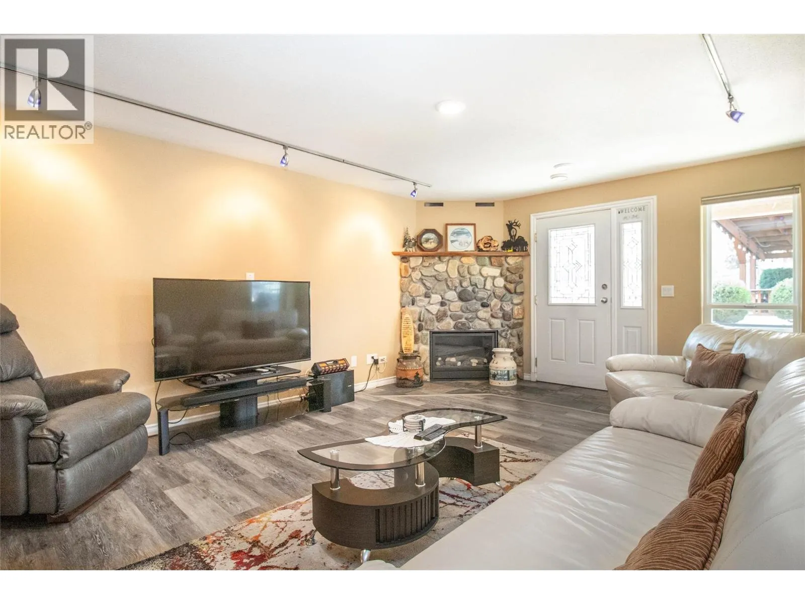 3349 Larkspur Court