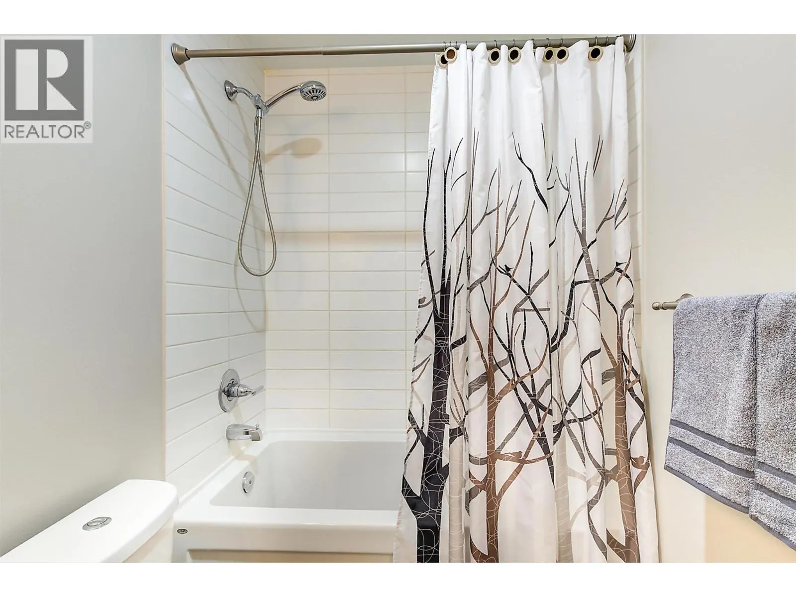 2040 Springfield Road Unit# 307