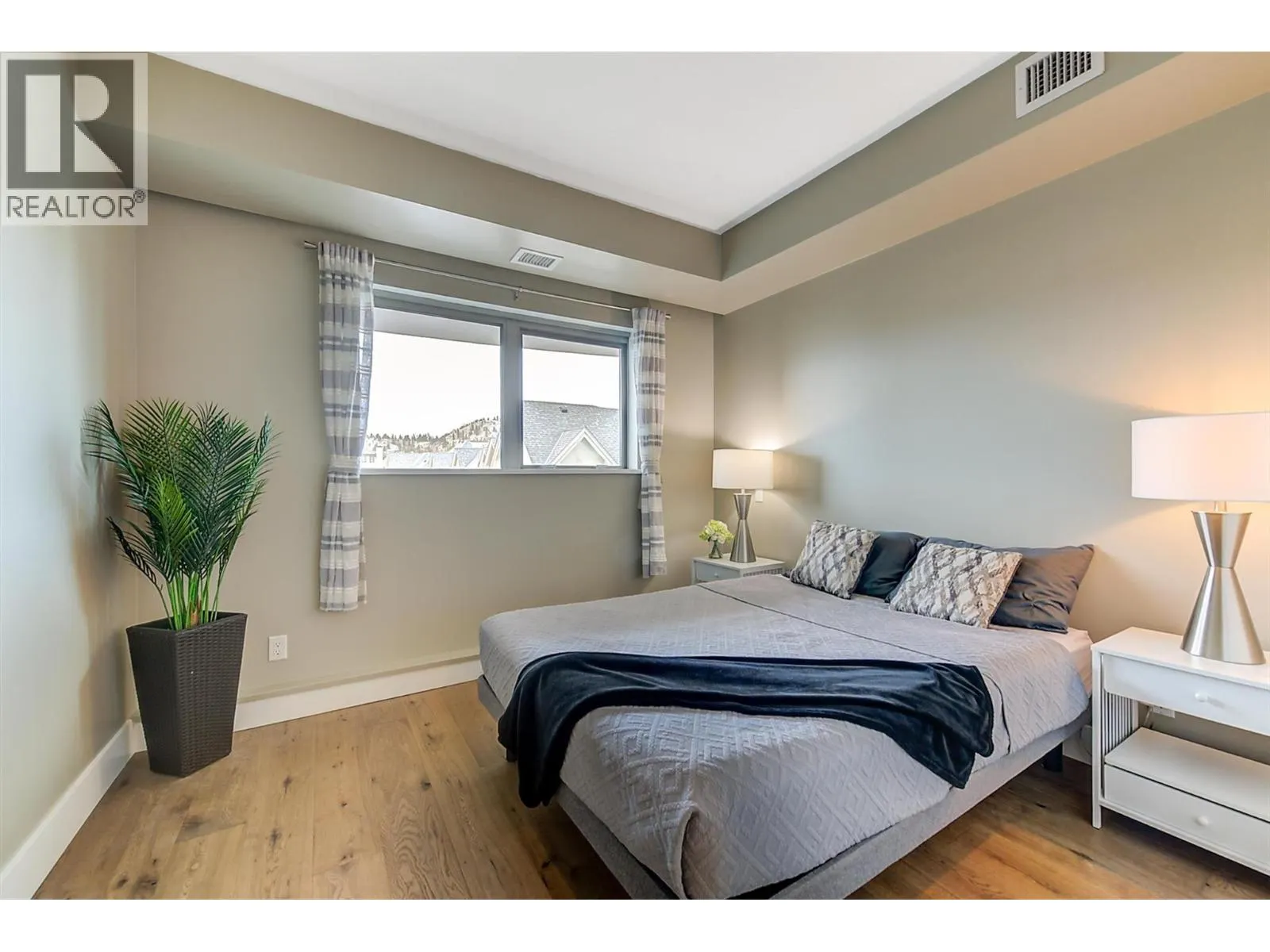 2040 Springfield Road Unit# 307